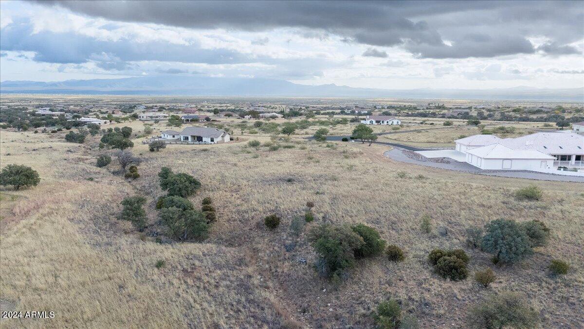 WILDHORSE - Land