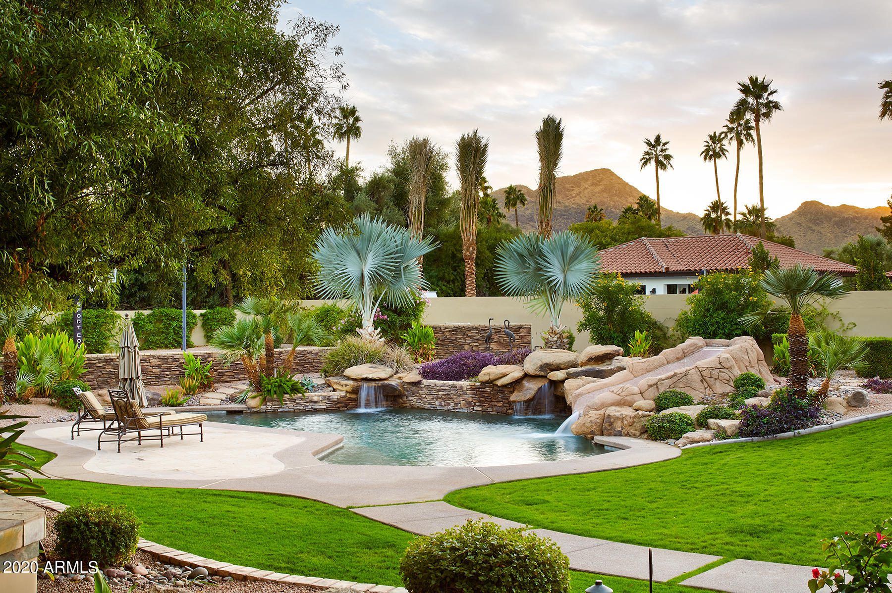 CAMELBACK COUNTRY ESTATES - Residential