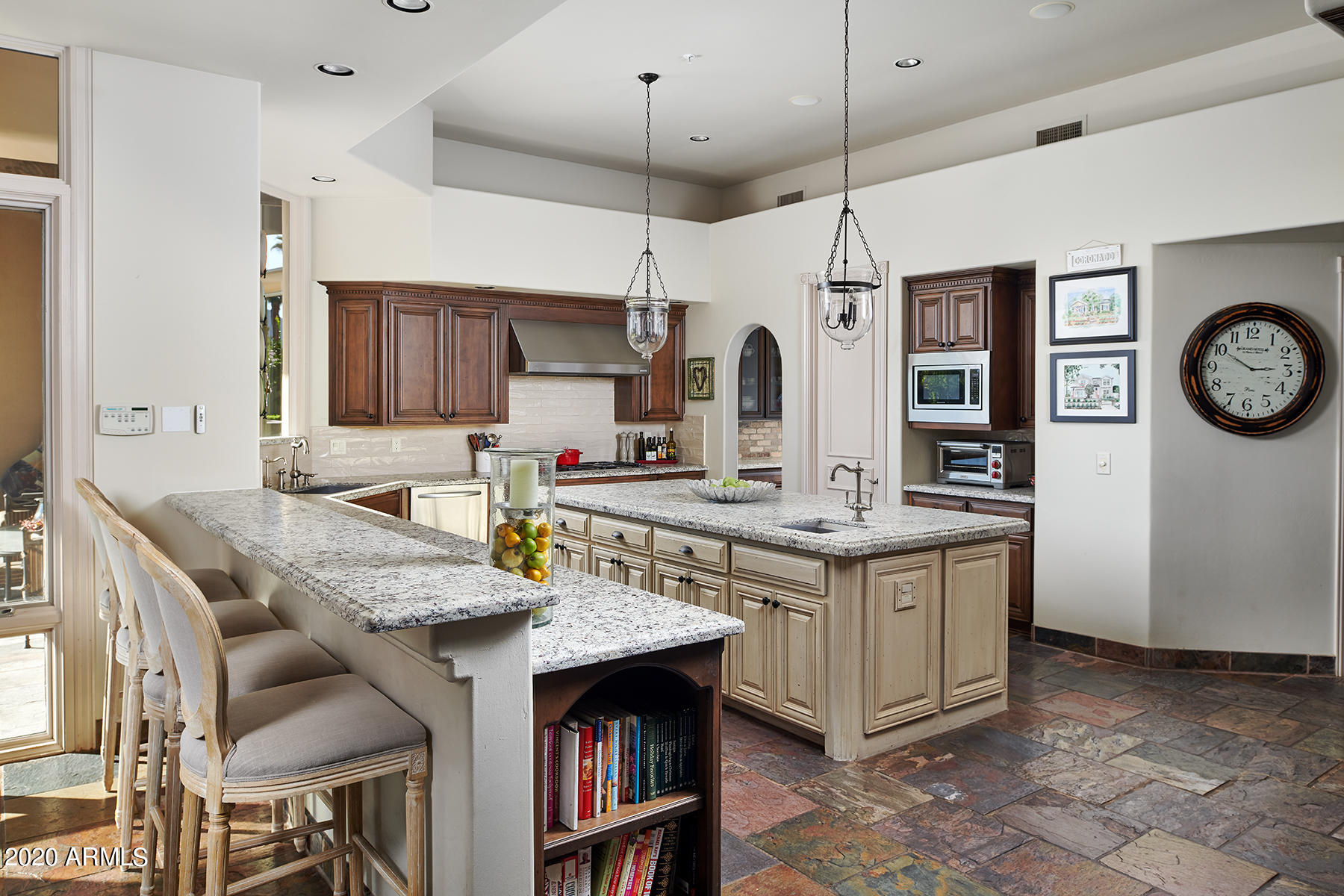 CAMELBACK COUNTRY ESTATES - Residential