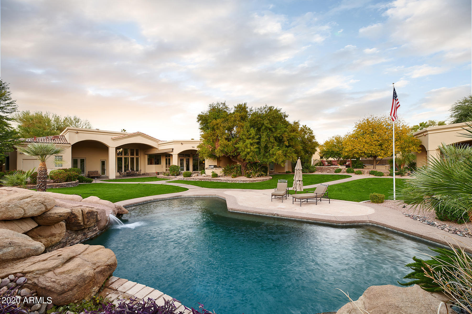 CAMELBACK COUNTRY ESTATES - Residential