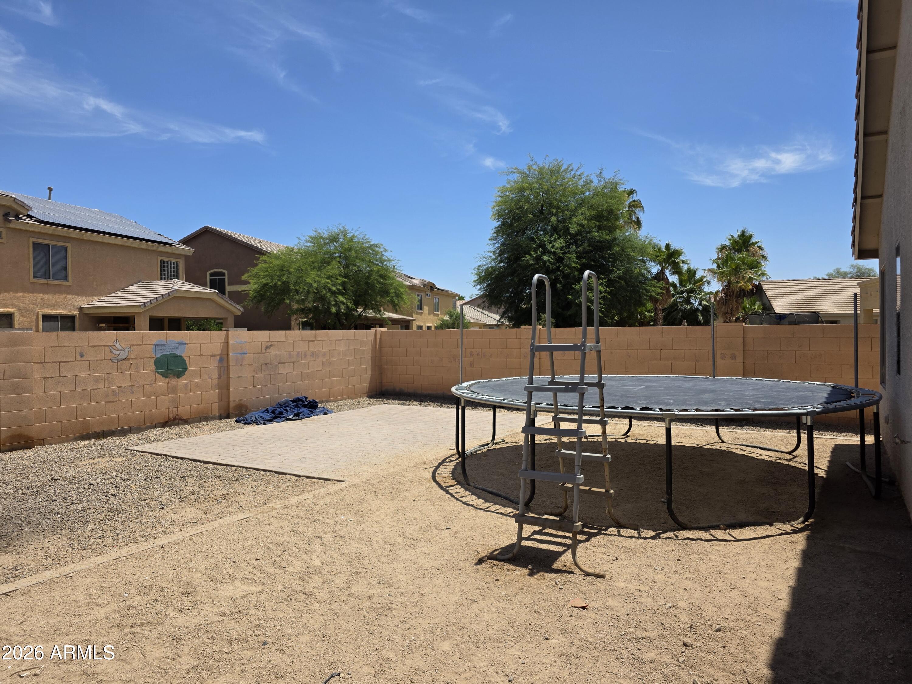 DESERT CEDARS - Residential
