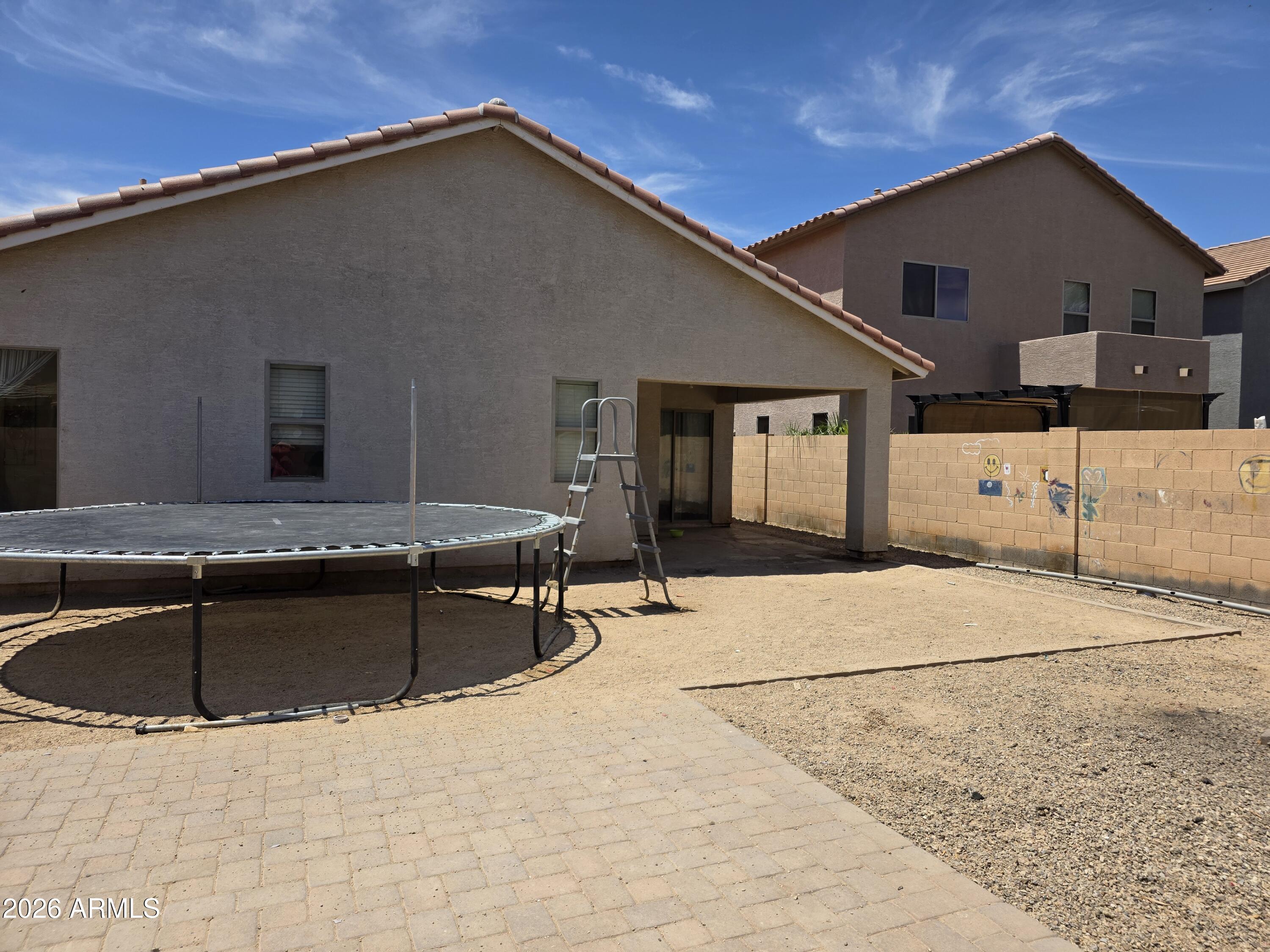 DESERT CEDARS - Residential