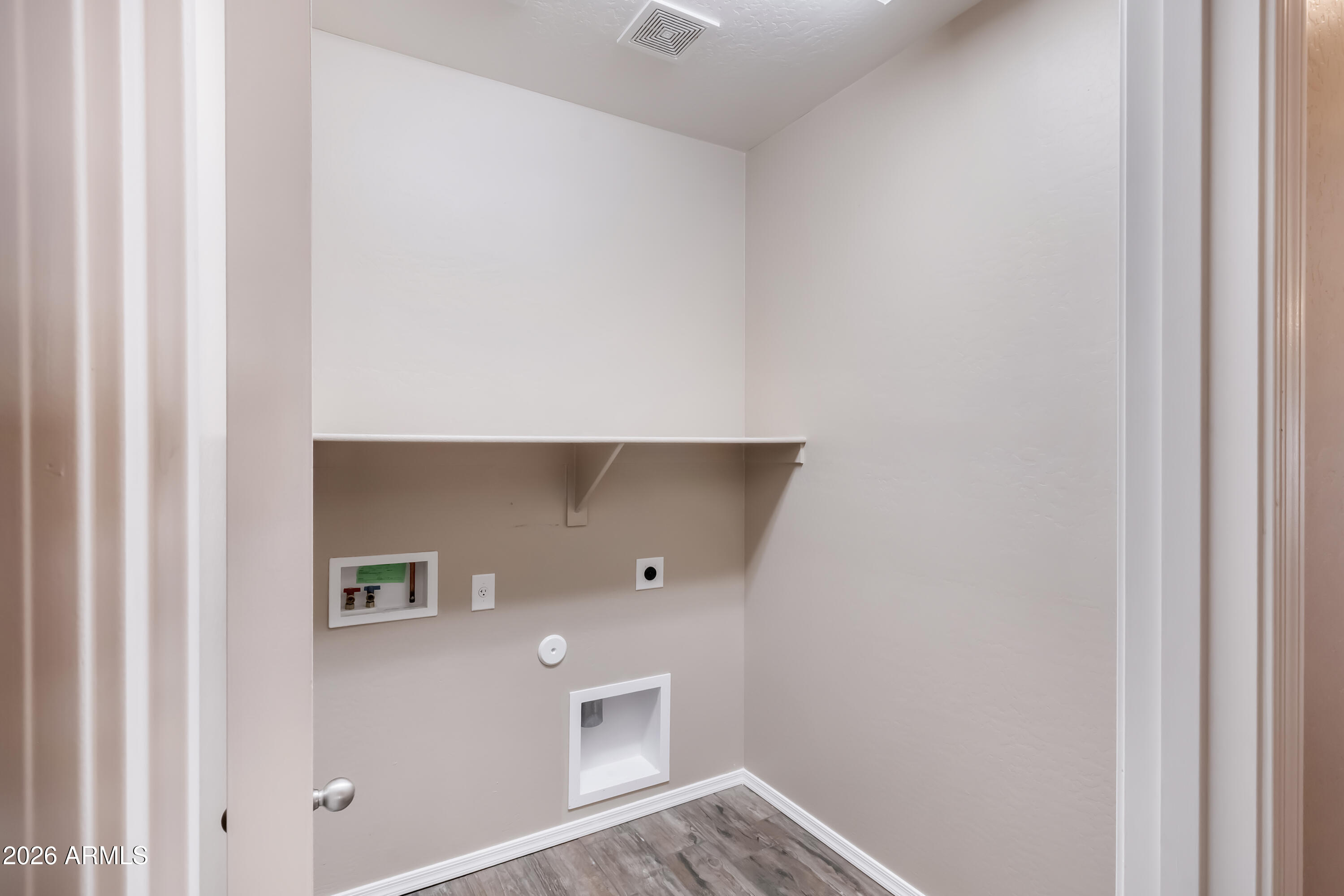SIENNA VISTA - Residential