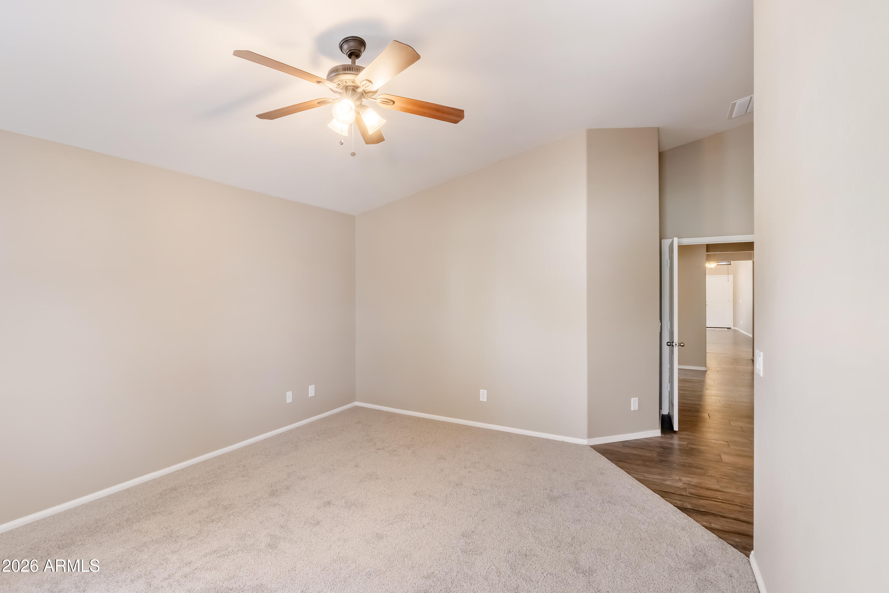 SIENNA VISTA - Residential