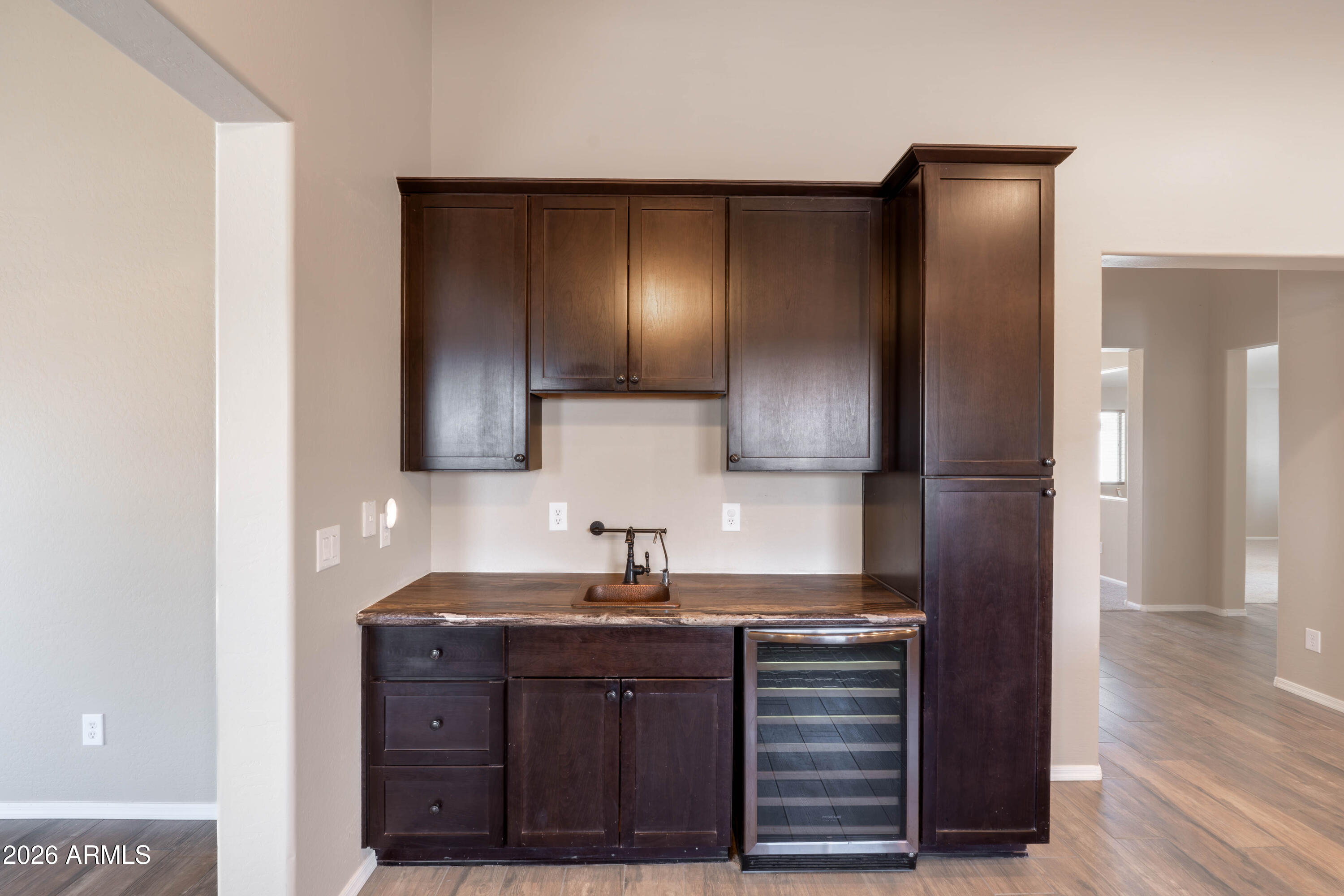 SIENNA VISTA - Residential