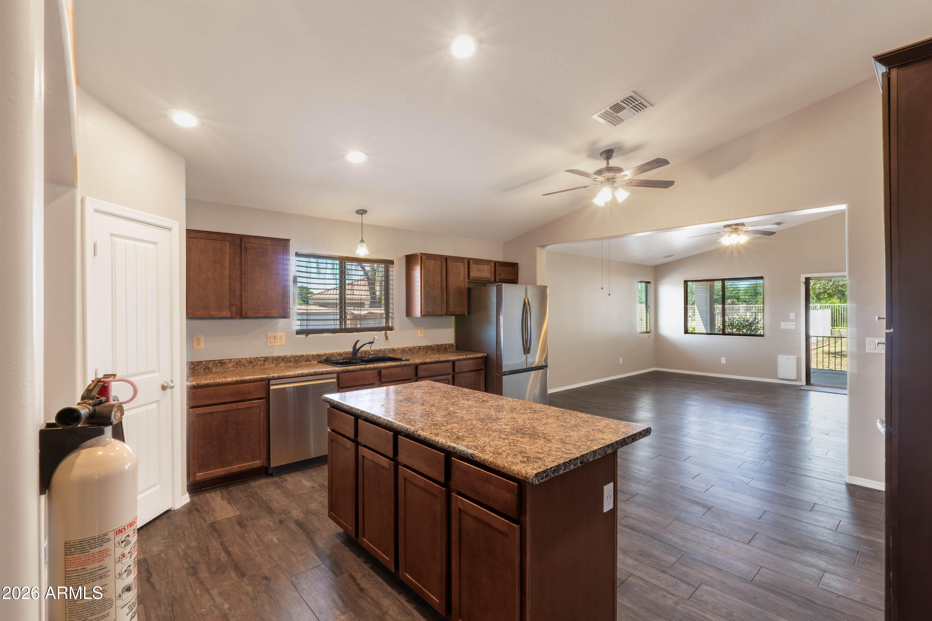 SIENNA VISTA - Residential