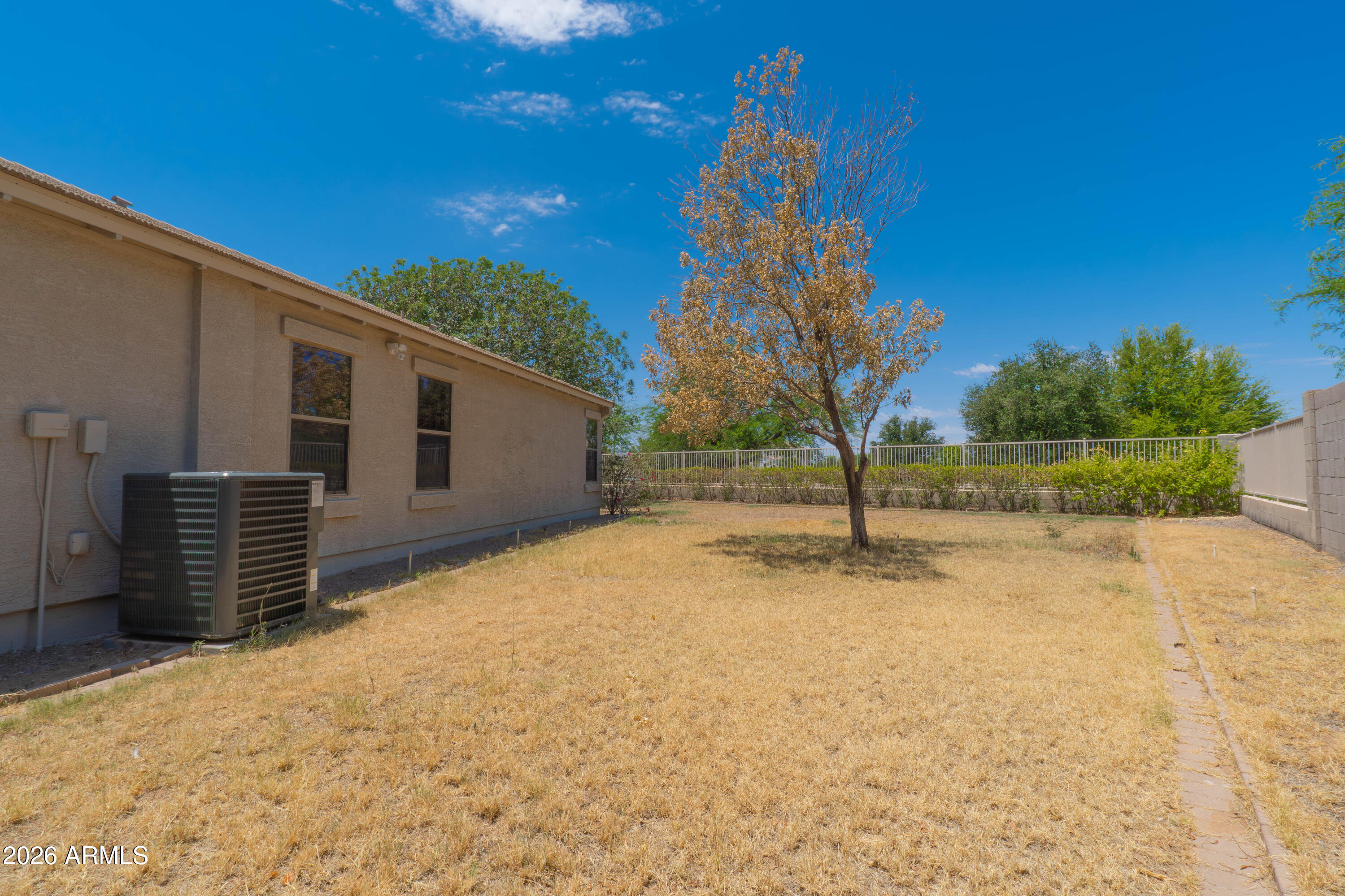 SIENNA VISTA - Residential