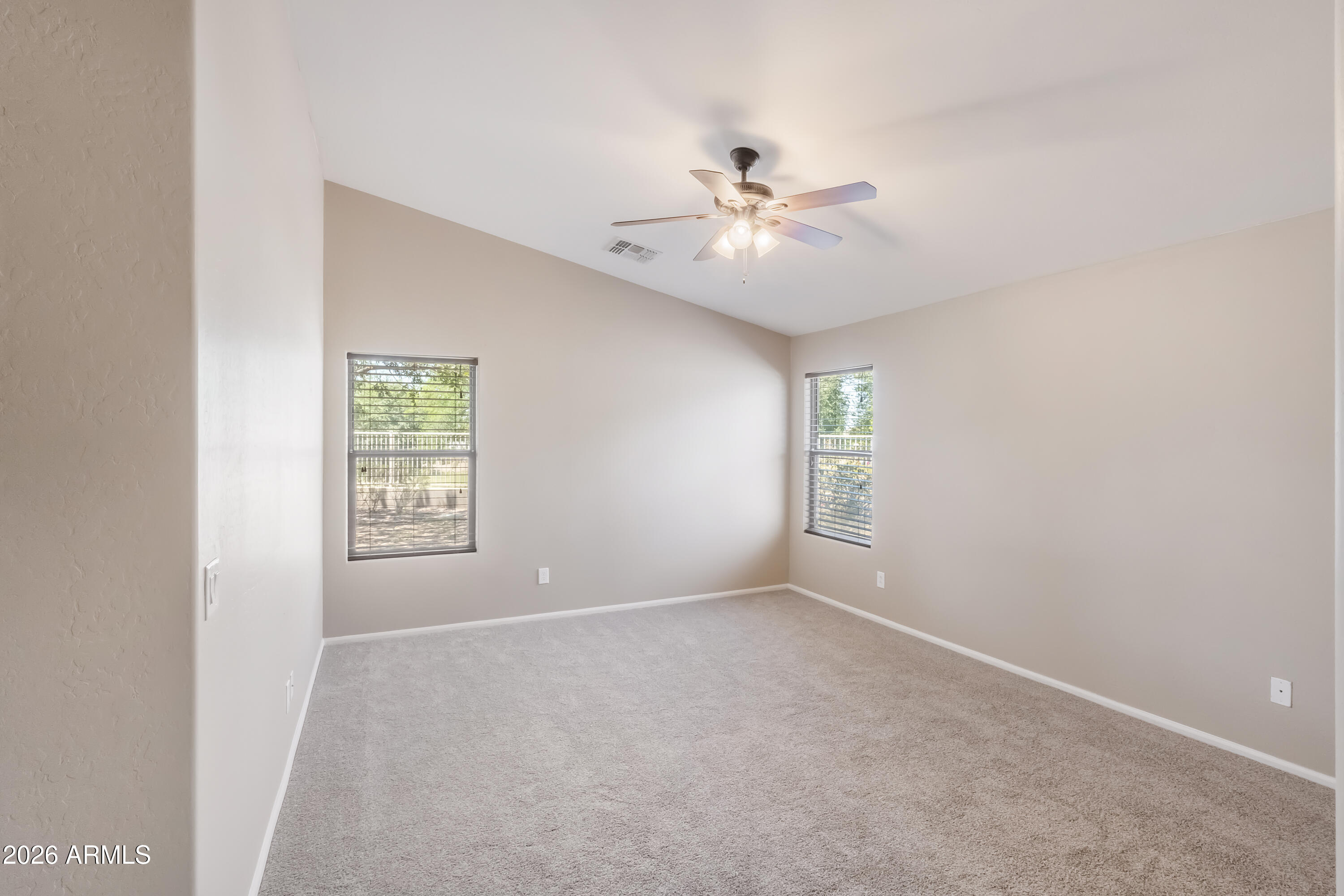 SIENNA VISTA - Residential