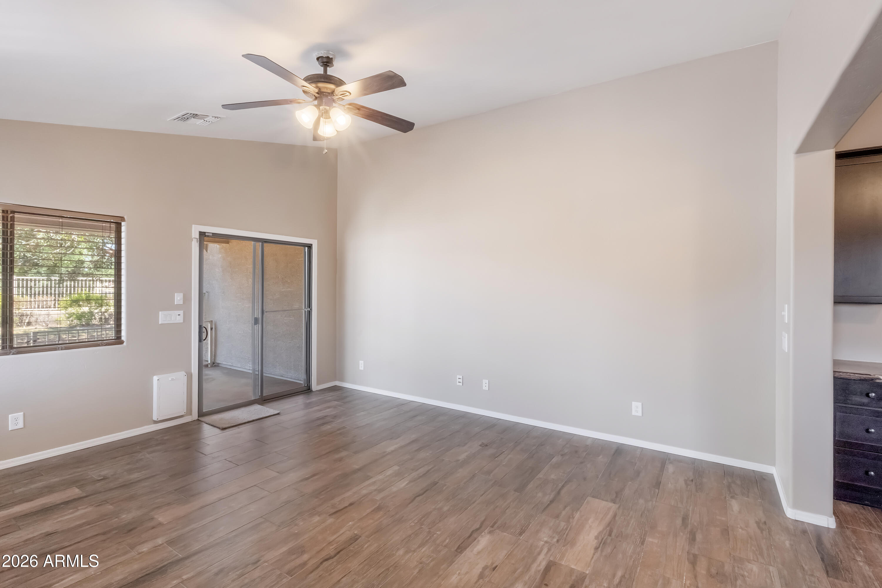 SIENNA VISTA - Residential