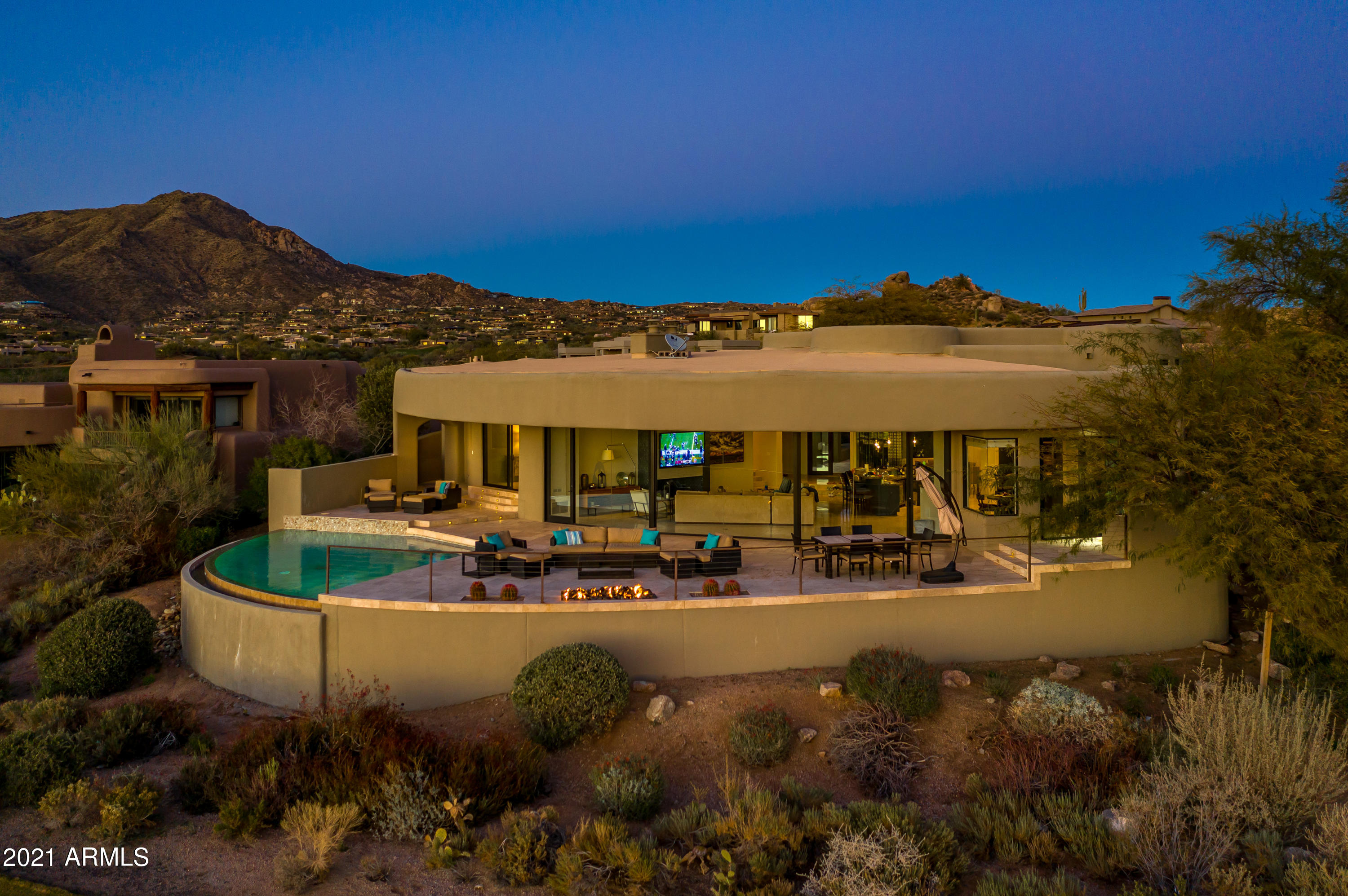 DESERT MOUNTAIN - Residential