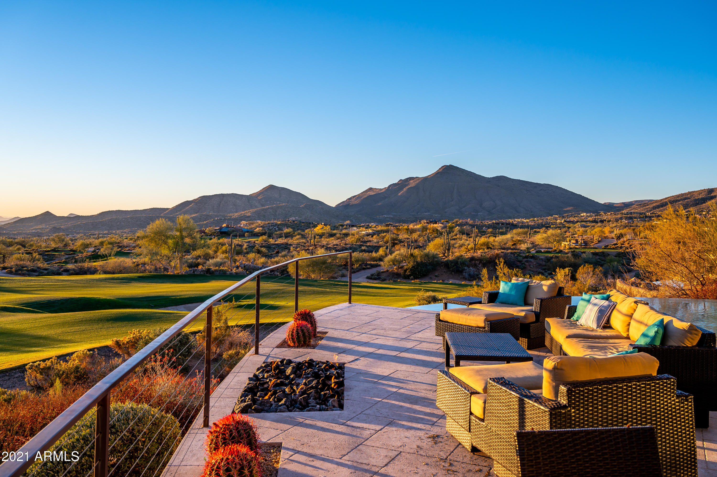 DESERT MOUNTAIN - Residential