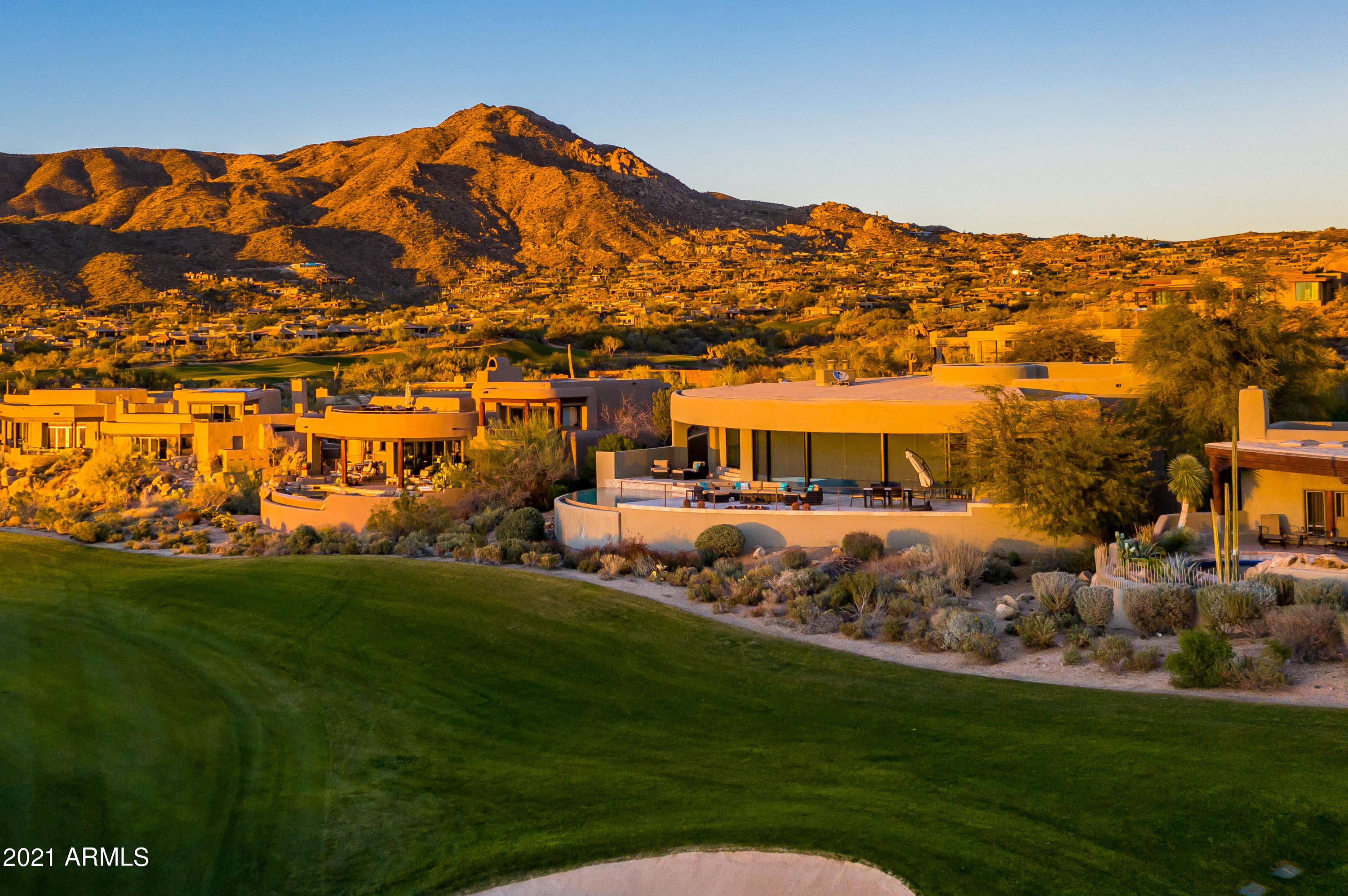 DESERT MOUNTAIN - Residential