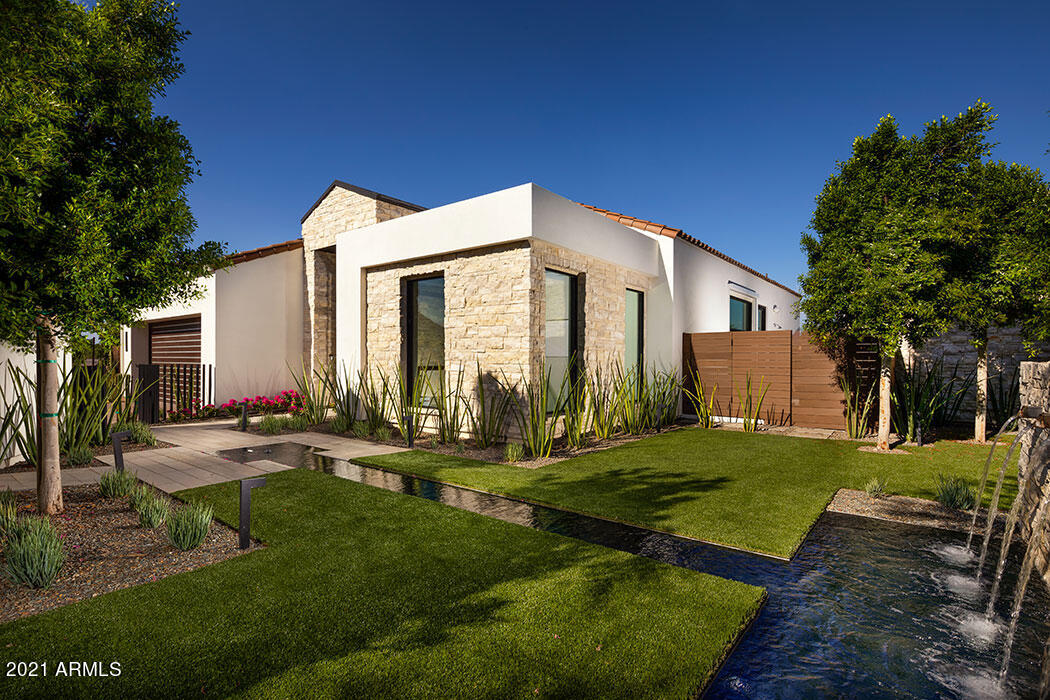 RITZ-CARLTON PARCEL B - Residential