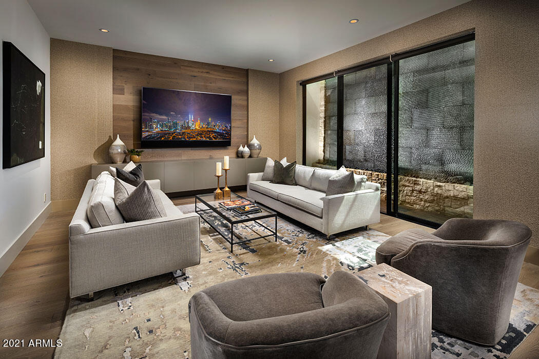 RITZ-CARLTON PARCEL B - Residential