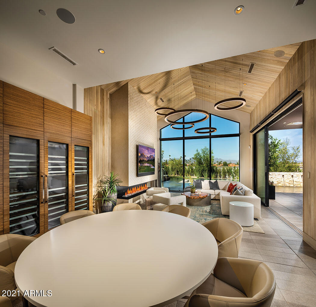 RITZ-CARLTON PARCEL B - Residential