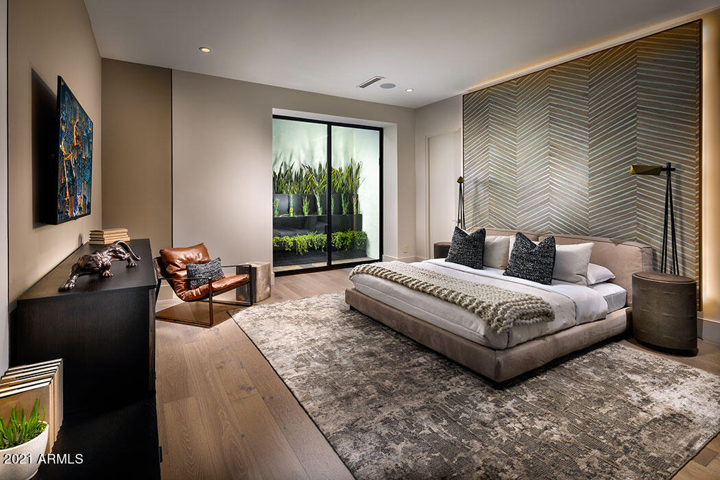 RITZ-CARLTON PARCEL B - Residential