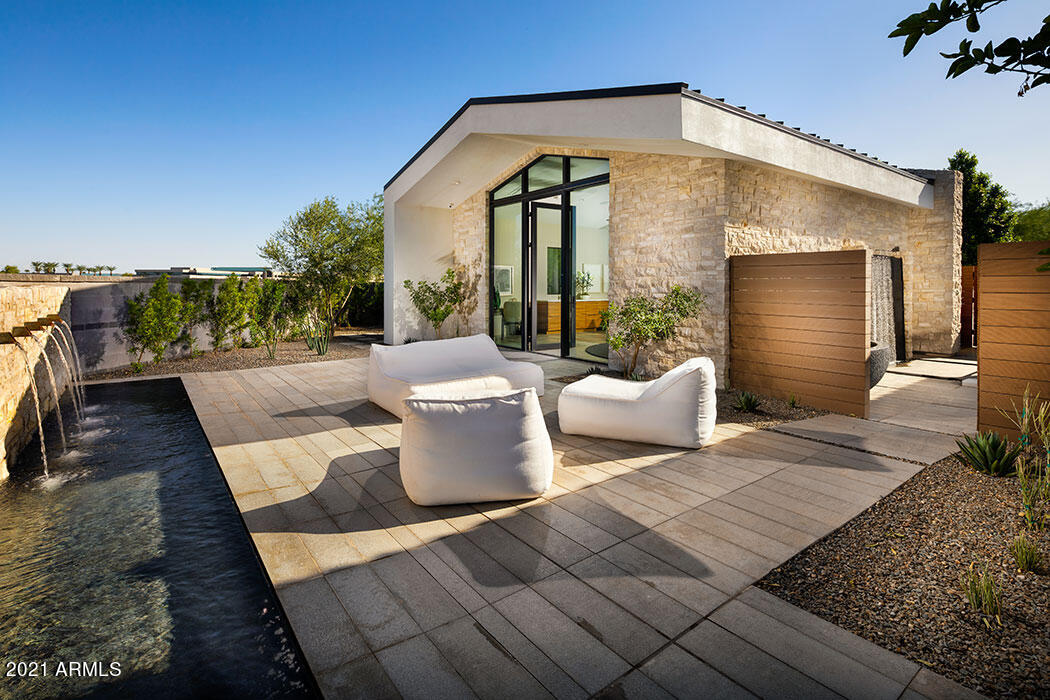 RITZ-CARLTON PARCEL B - Residential