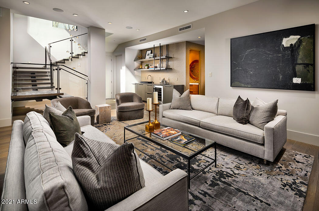RITZ-CARLTON PARCEL B - Residential