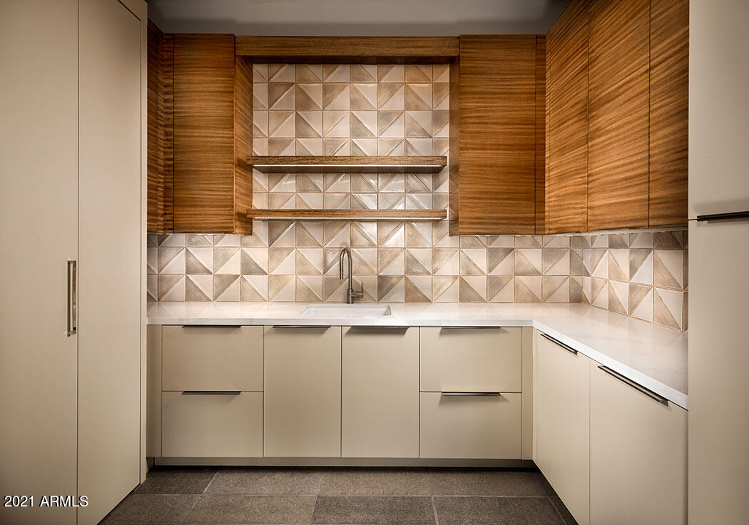 RITZ-CARLTON PARCEL B - Residential