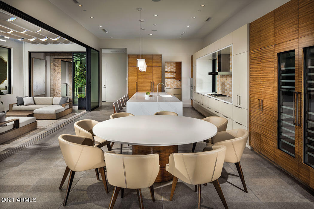 RITZ-CARLTON PARCEL B - Residential