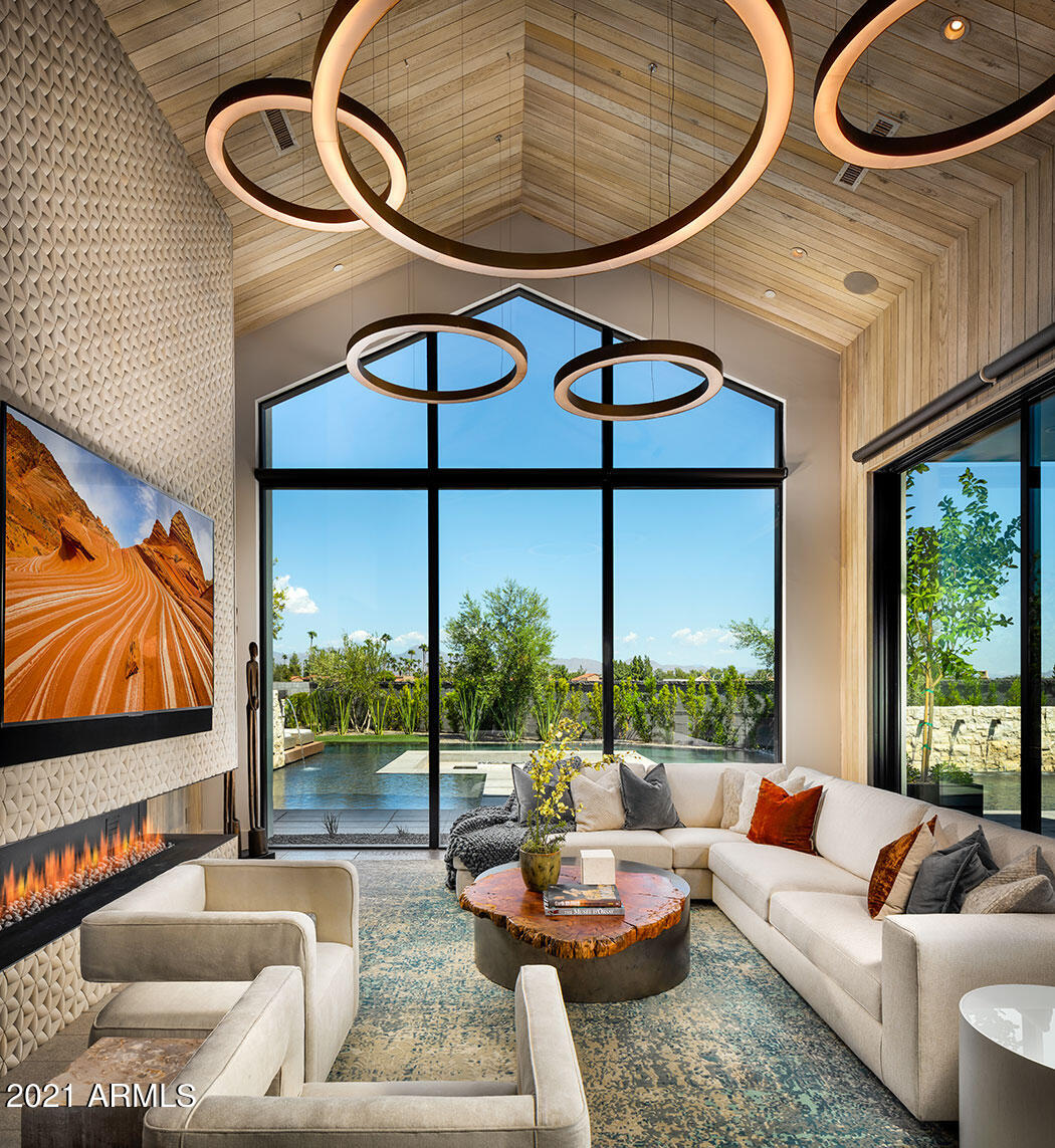 RITZ-CARLTON PARCEL B - Residential