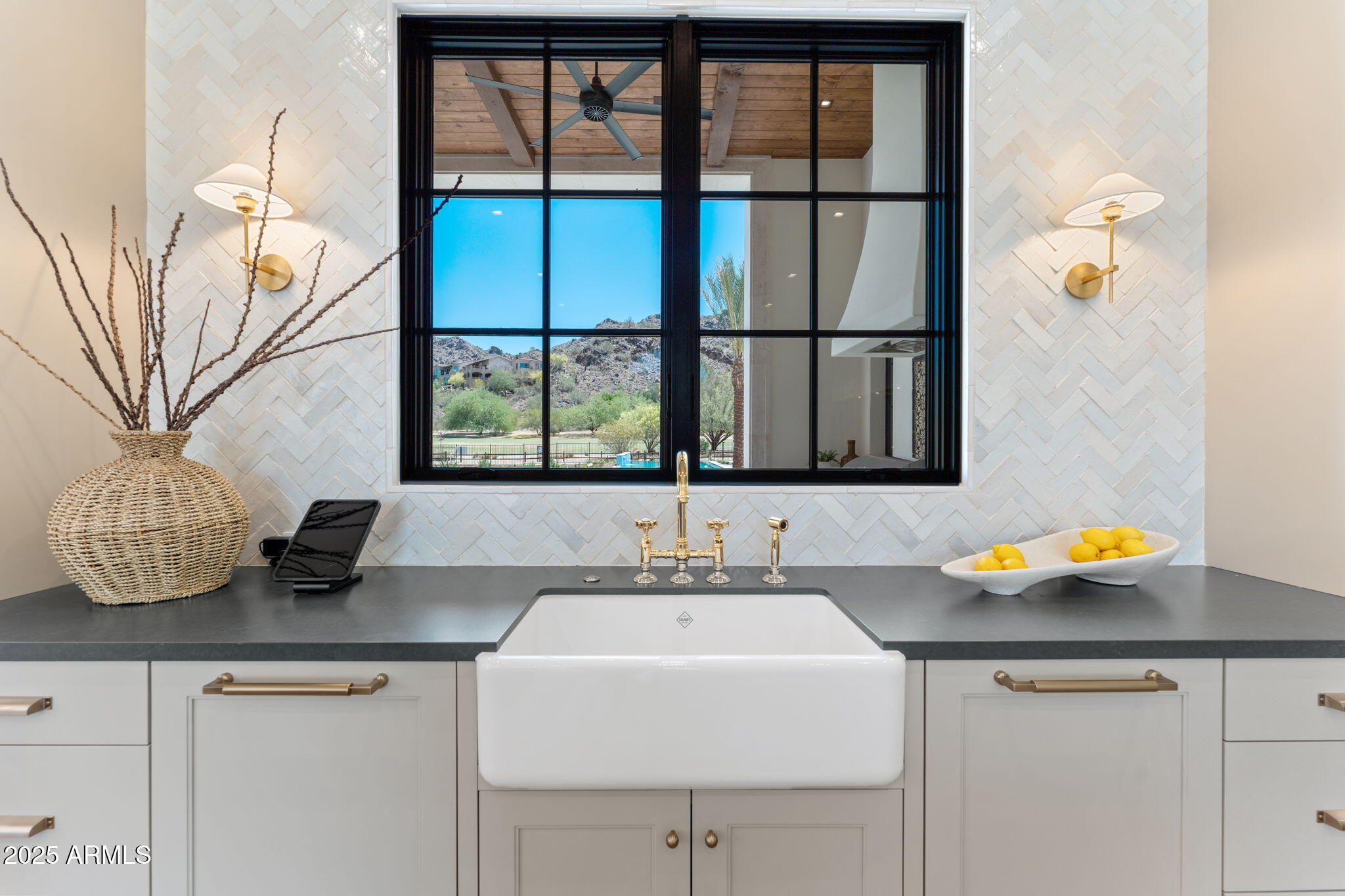 PARADISE COUNTRY CLUB ESTATES - Residential