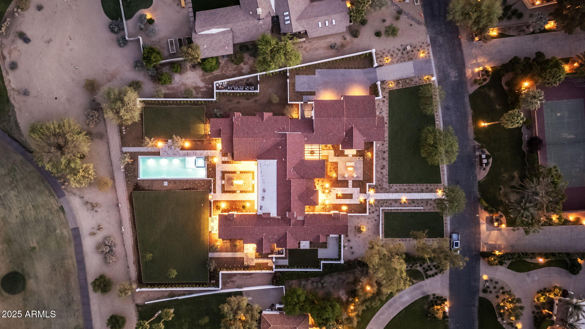 PARADISE COUNTRY CLUB ESTATES - Residential