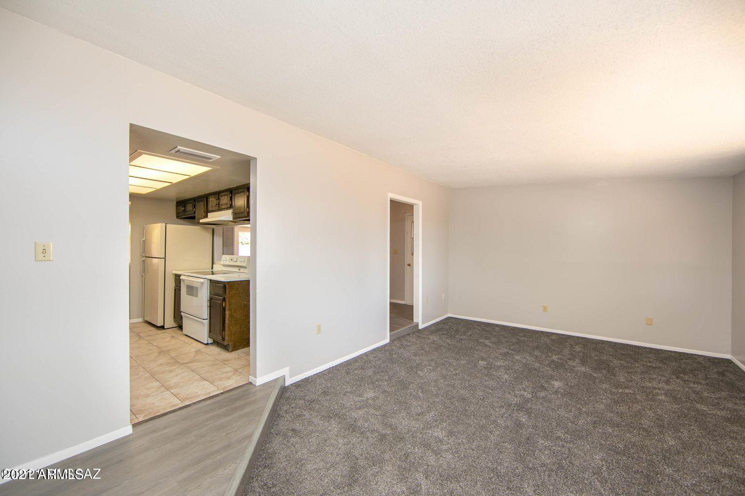 GARDEN CANYON HEIGHTS STRATCOM VILLAGE - Residential