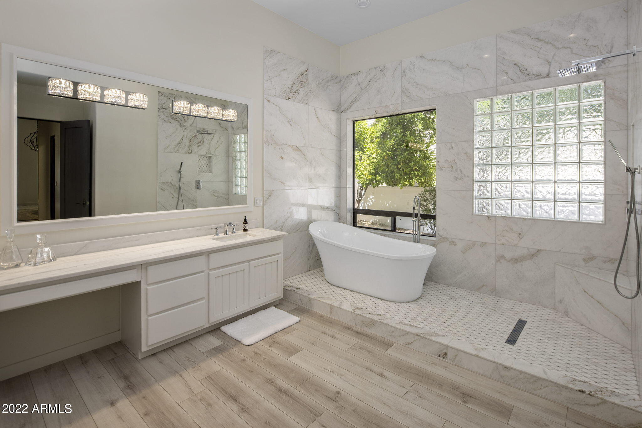 MERRILL CANTATIERRA LOT 1-49 PUT STS IND BEND WASH - Residential