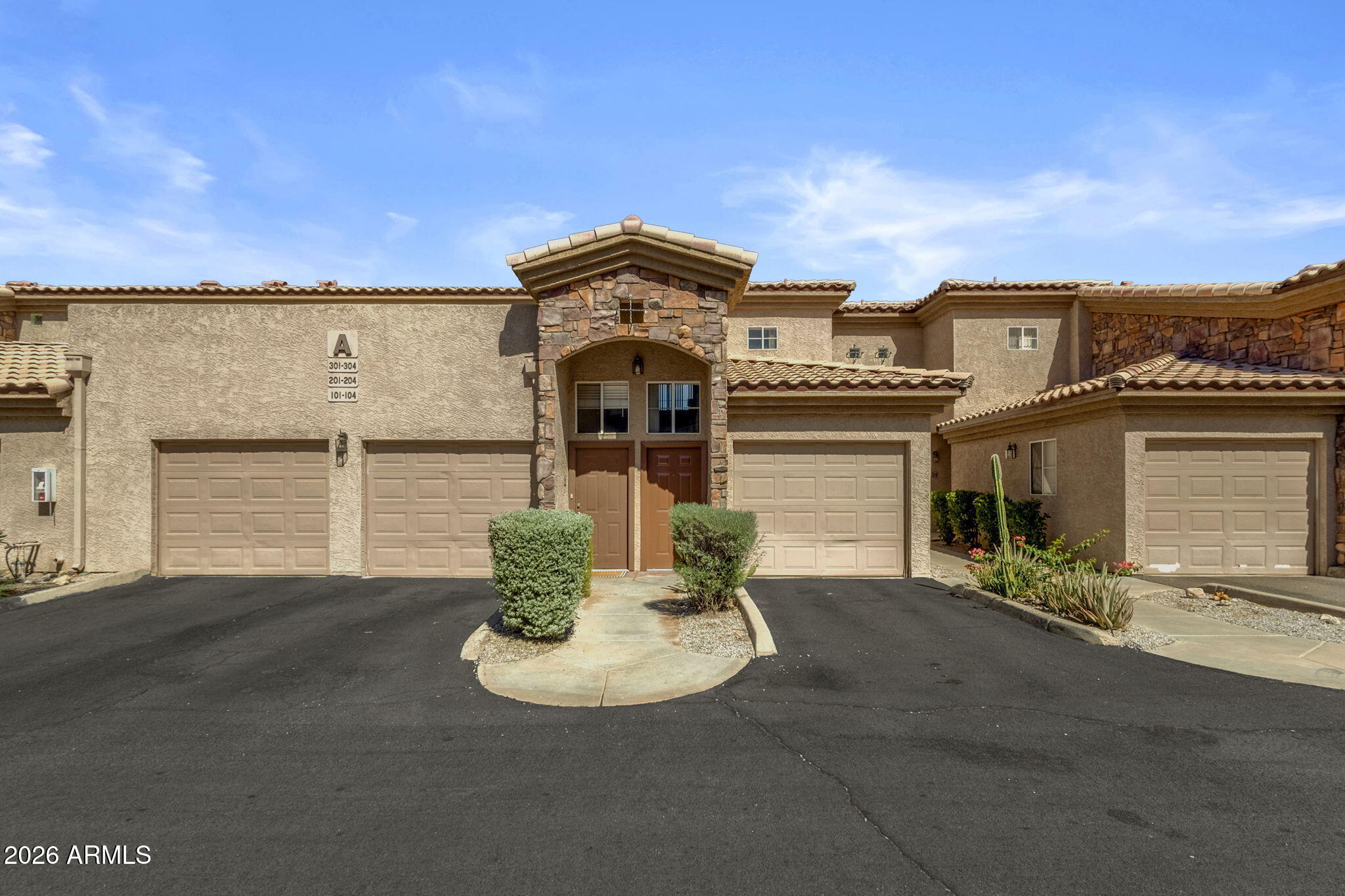 FOUR PEAKS VISTA CONDOMINIUM - Residential