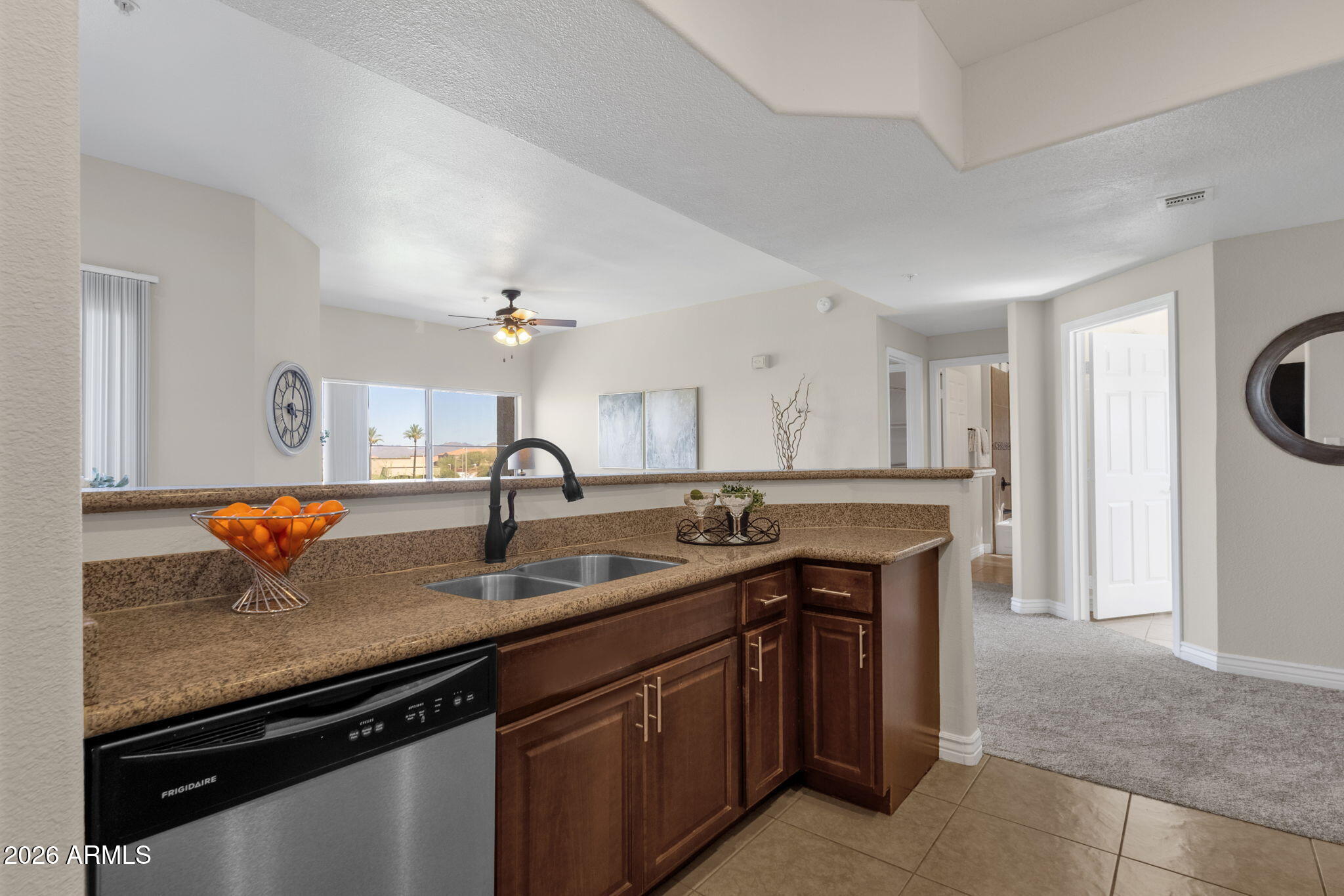 FOUR PEAKS VISTA CONDOMINIUM - Residential