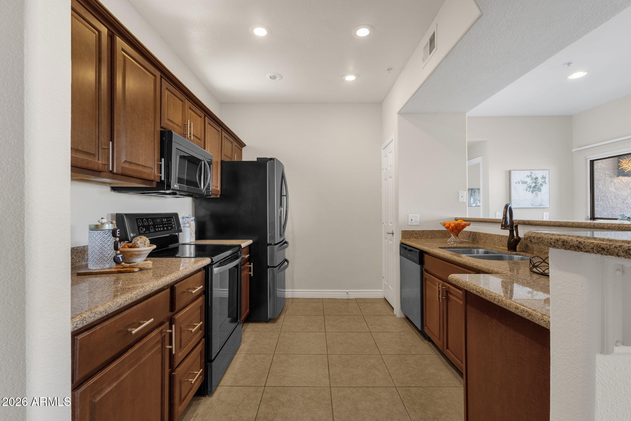 FOUR PEAKS VISTA CONDOMINIUM - Residential