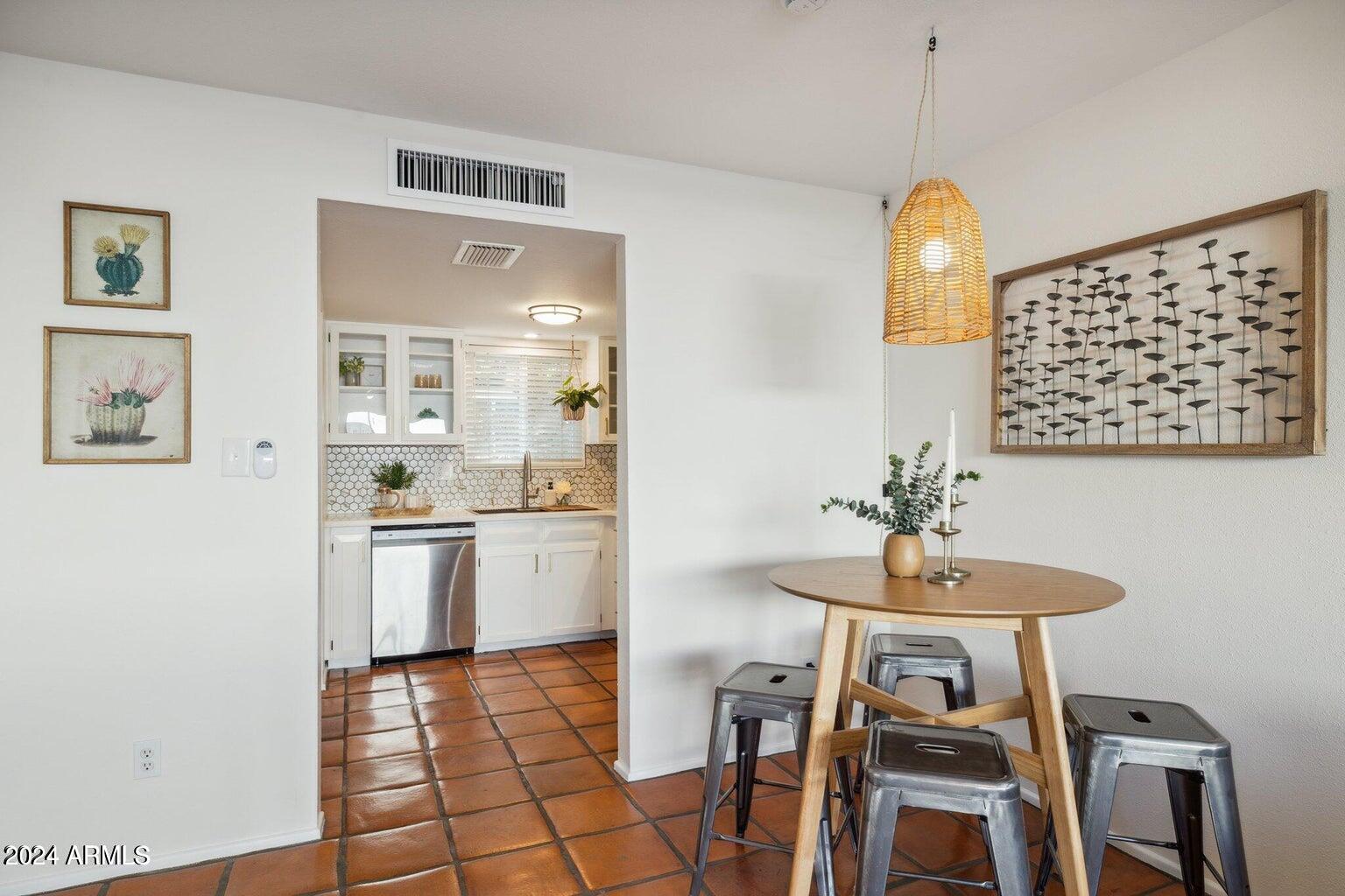 PALO VERDE VILLAS - Residential Lease