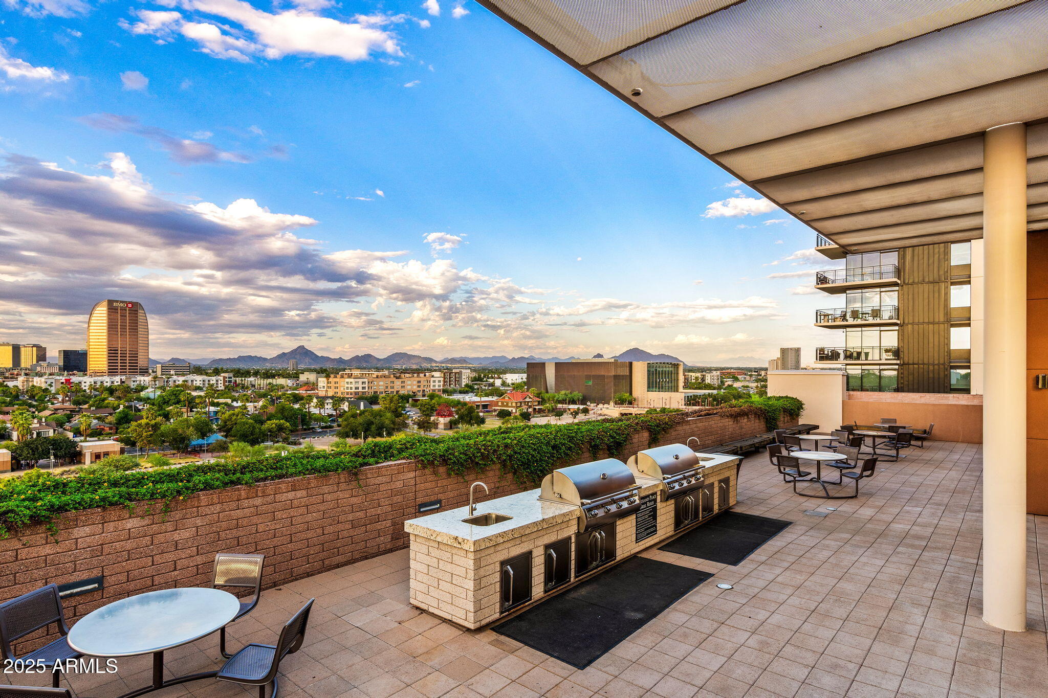 PORTLAND PLACE CONDOMINIUMS PHASE 1 - Residential