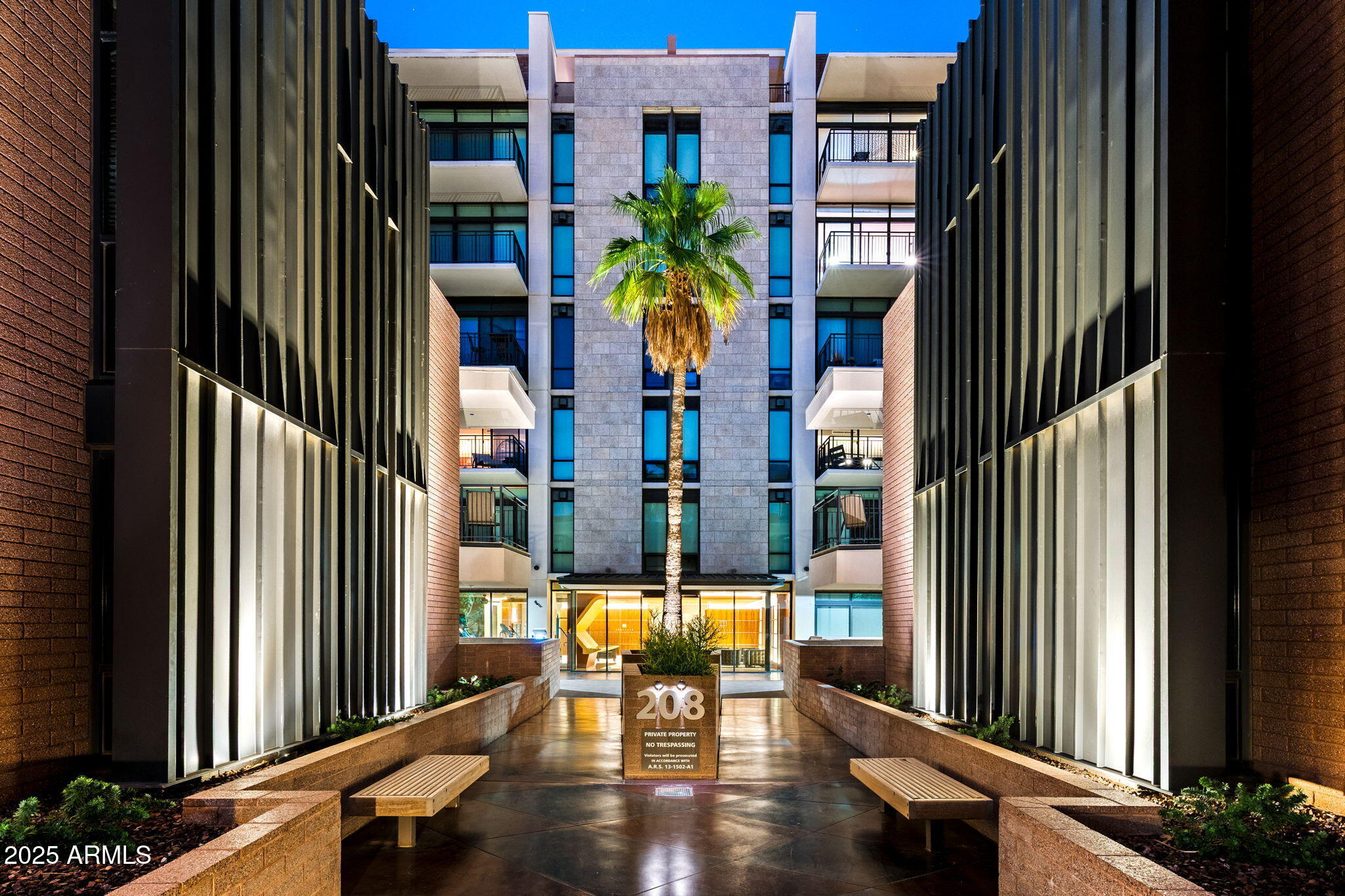 PORTLAND PLACE CONDOMINIUMS PHASE 1 - Residential