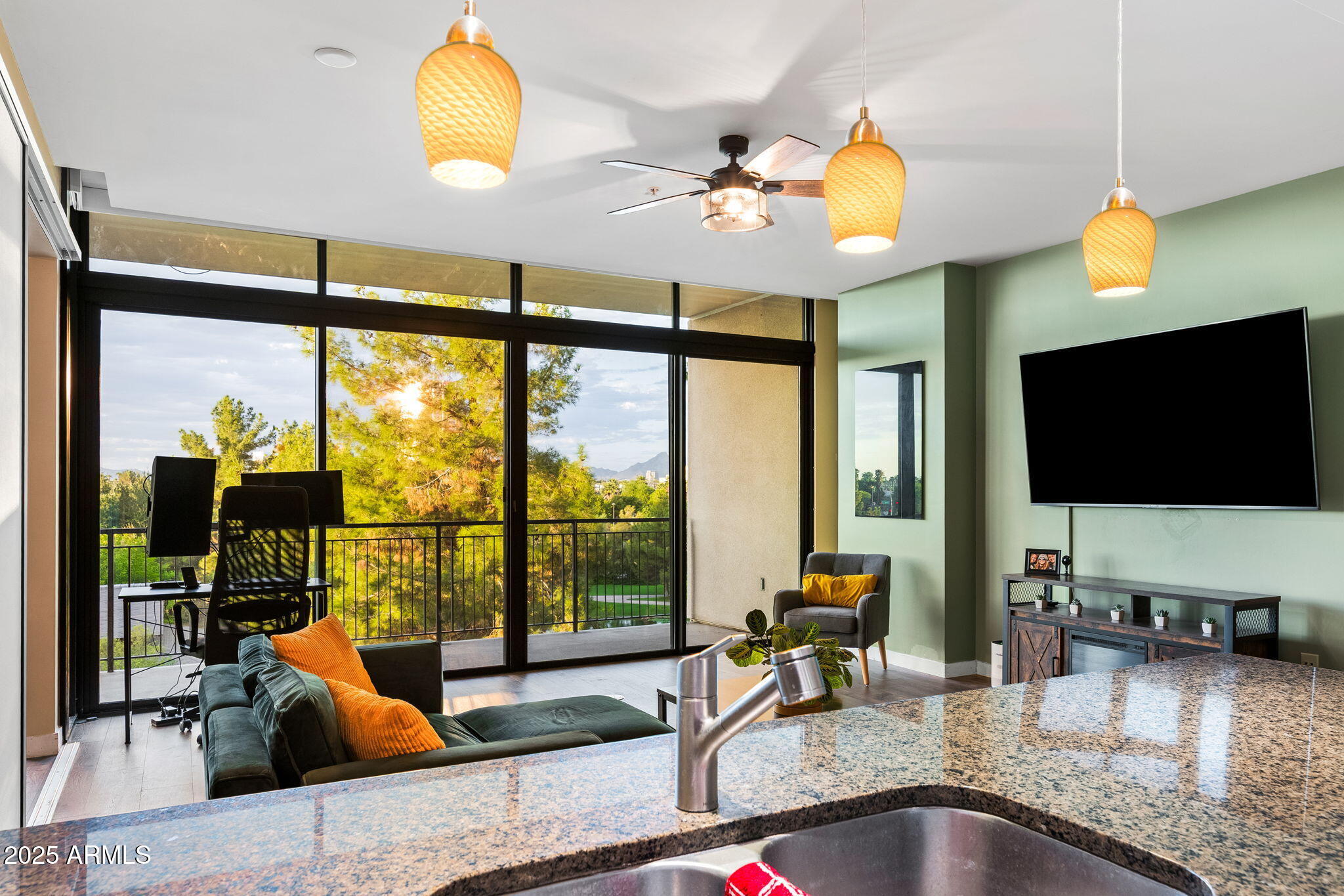 PORTLAND PLACE CONDOMINIUMS PHASE 1 - Residential