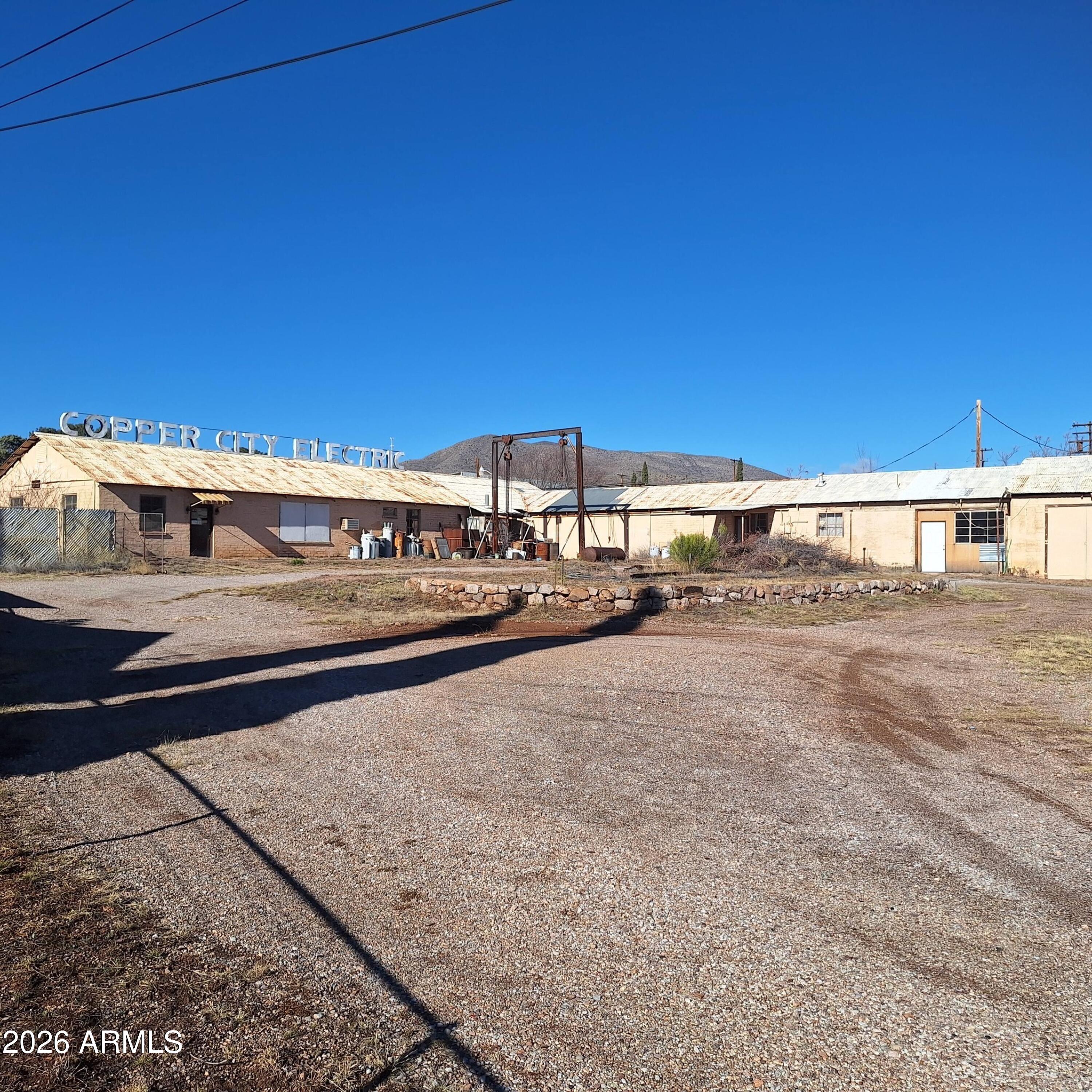 WARREN - Commercial Sale