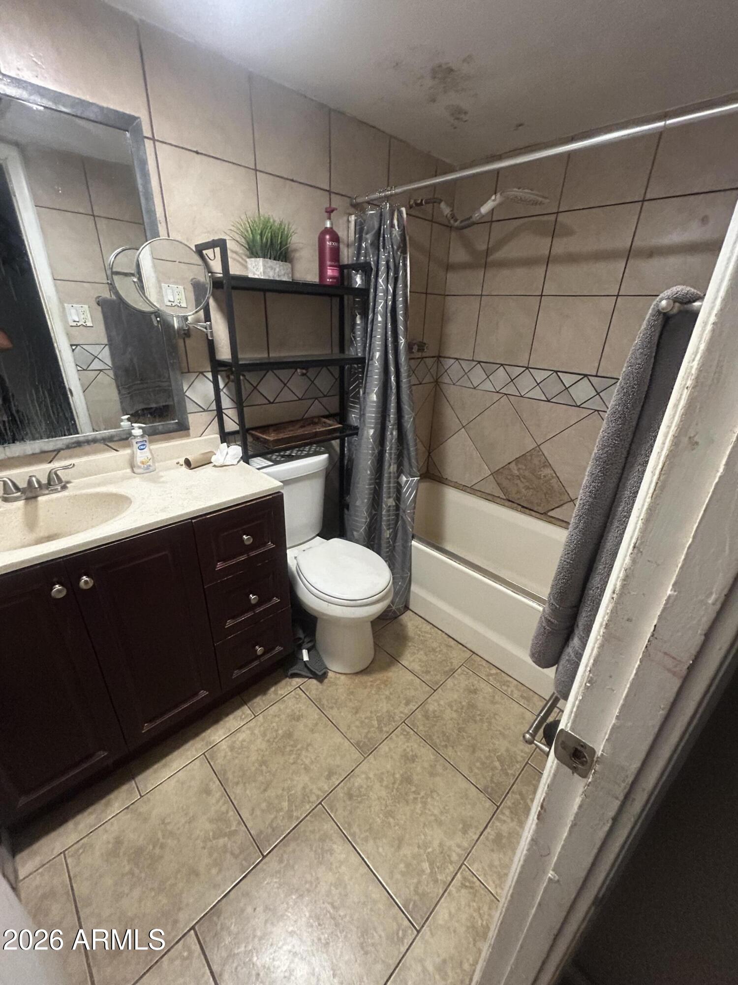 PATIO HOMES EAST 4 - Residential