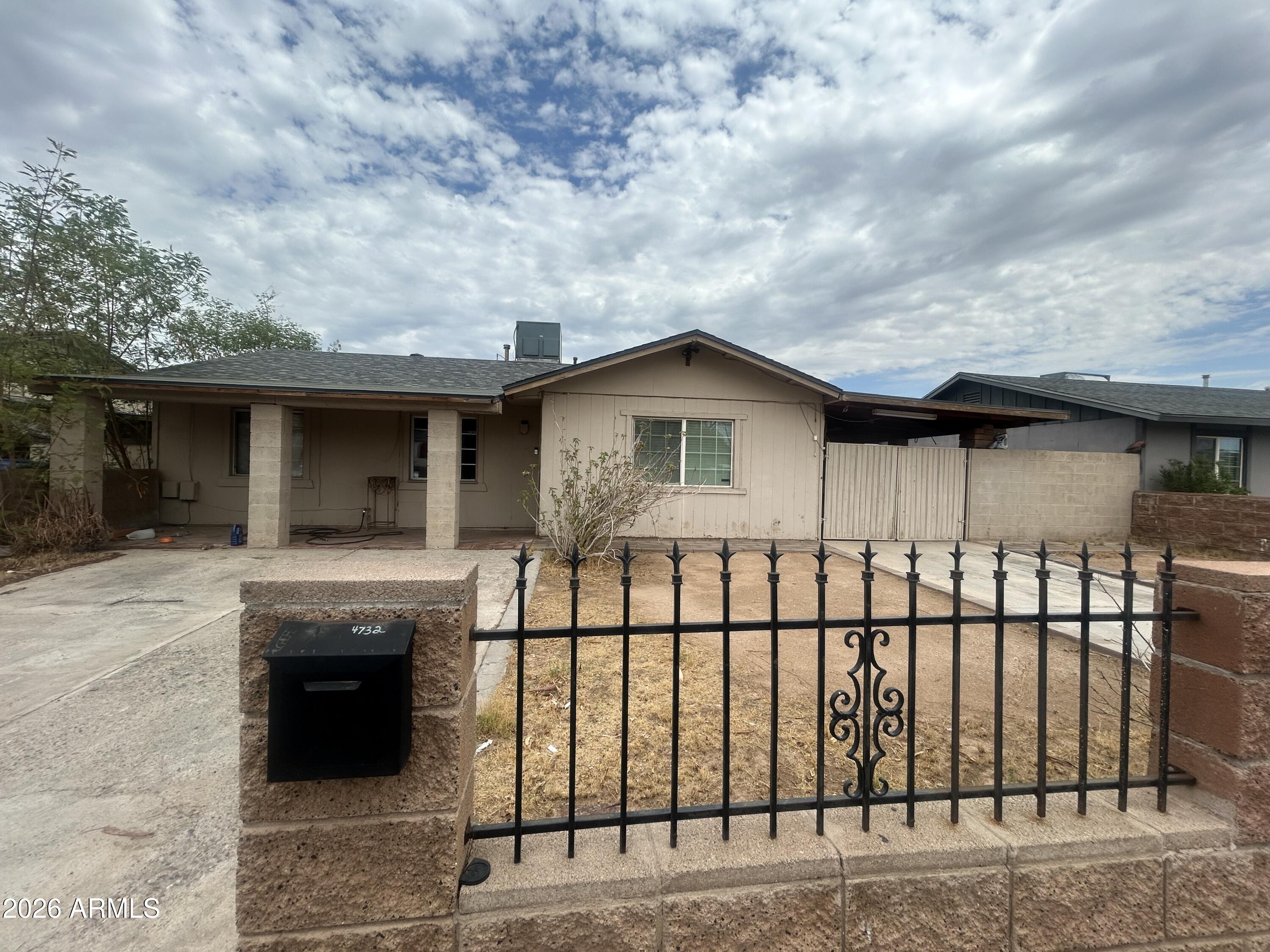 PATIO HOMES EAST 4 - Residential