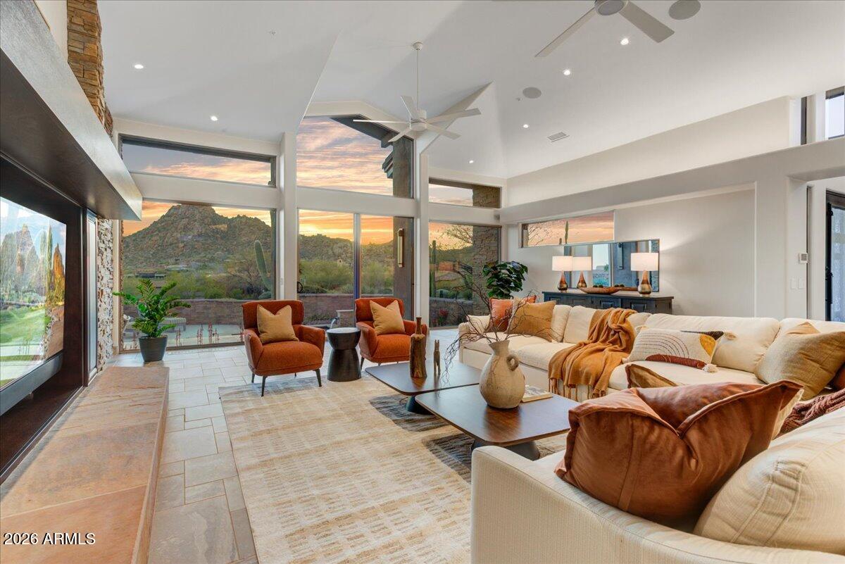 Estancia - Residential