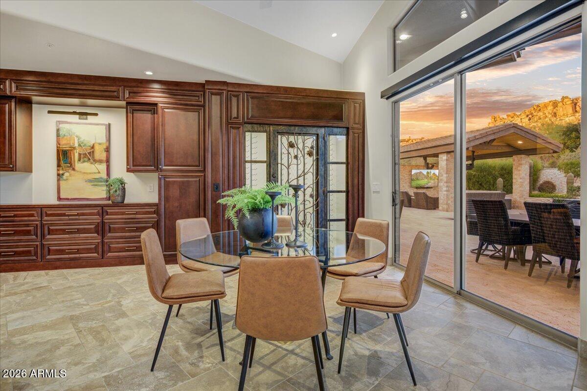 Estancia - Residential