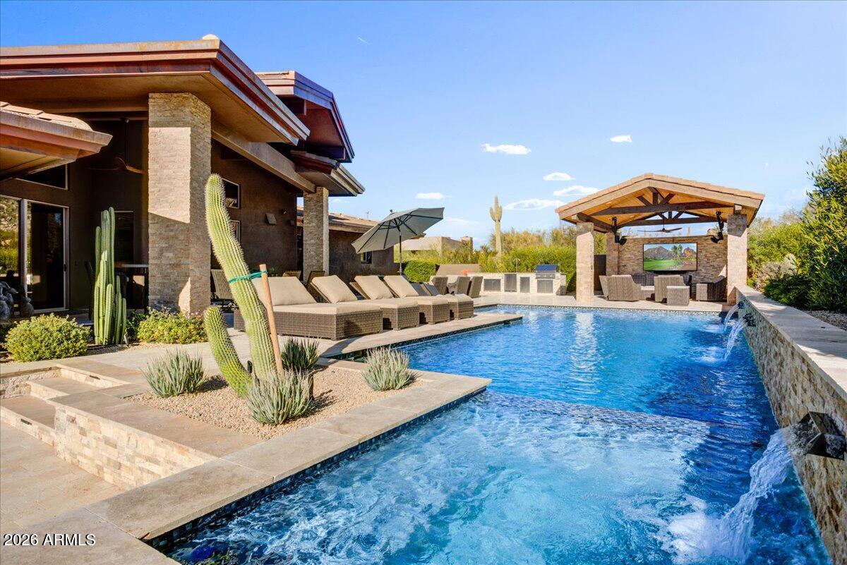 Estancia - Residential