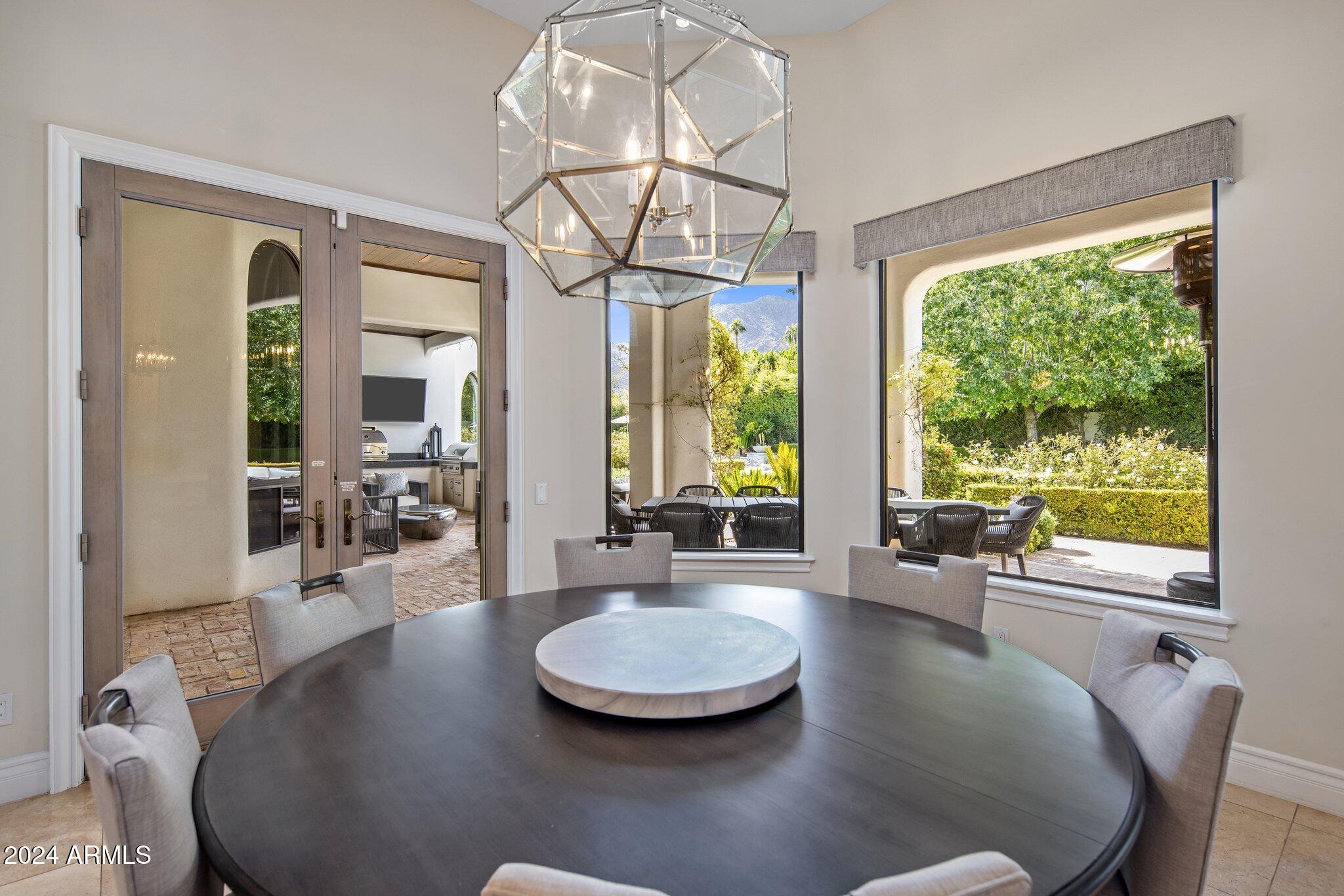 KENSINGTON ESTATES LOT 1 & 2 REPLAT - Residential