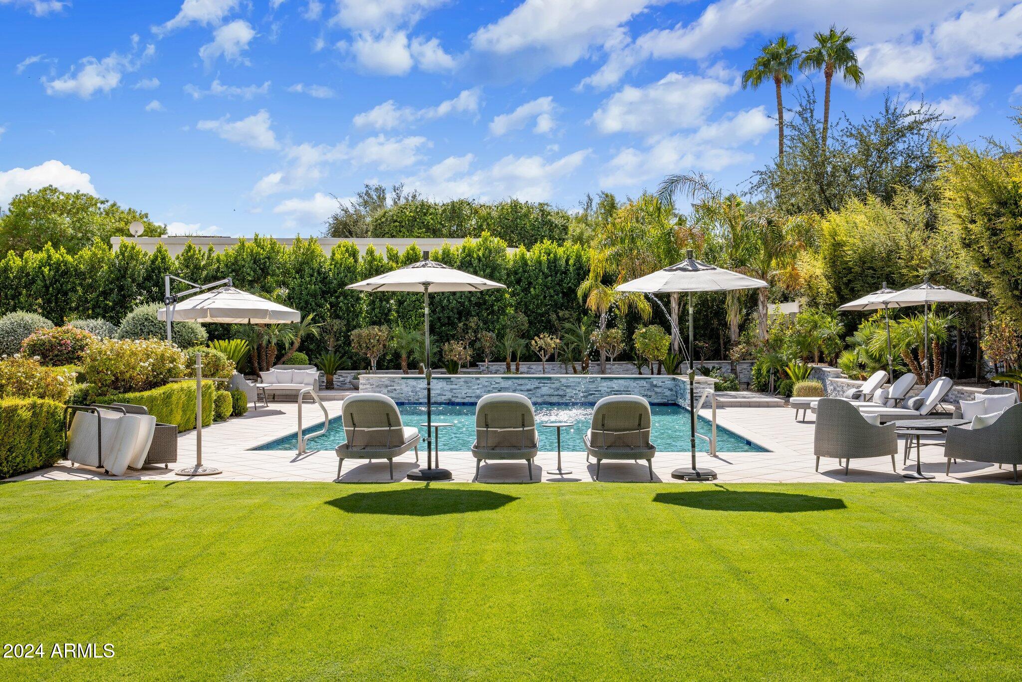 KENSINGTON ESTATES LOT 1 & 2 REPLAT - Residential