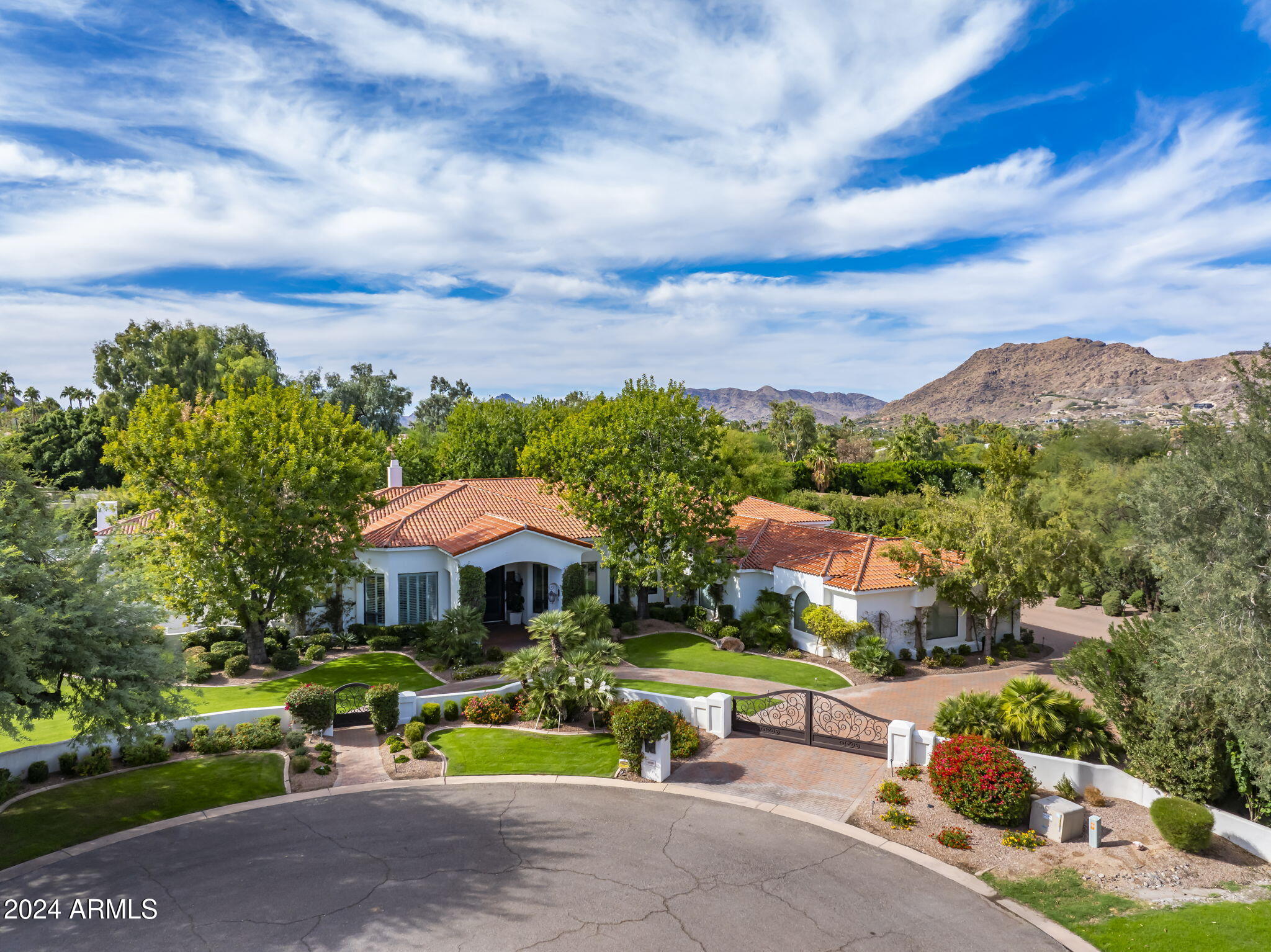 KENSINGTON ESTATES LOT 1 & 2 REPLAT - Residential