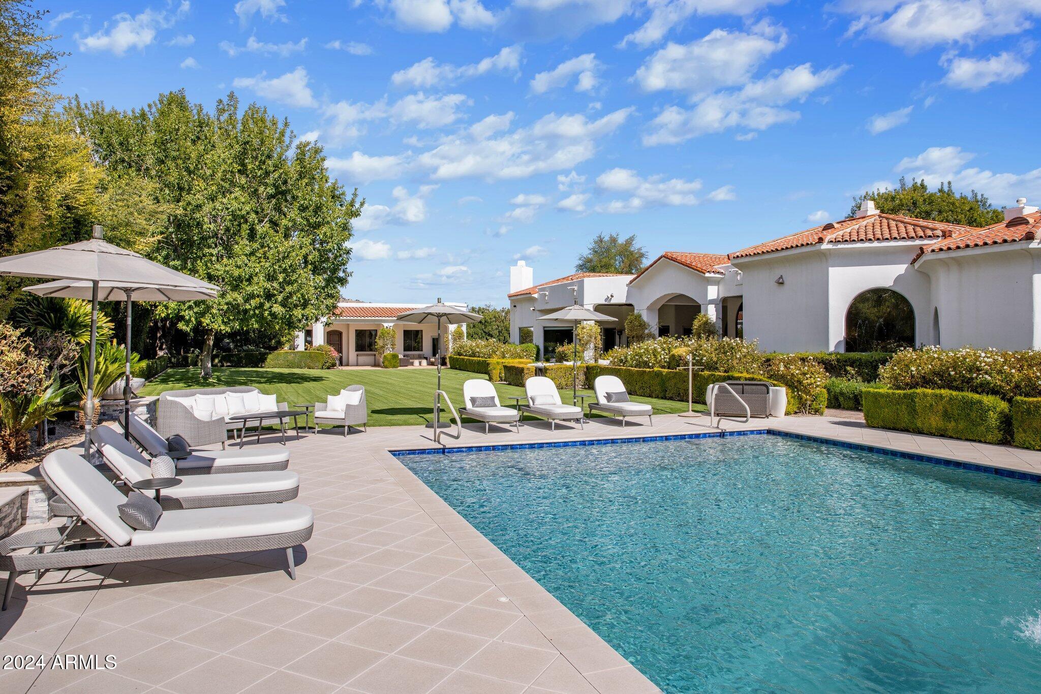 KENSINGTON ESTATES LOT 1 & 2 REPLAT - Residential