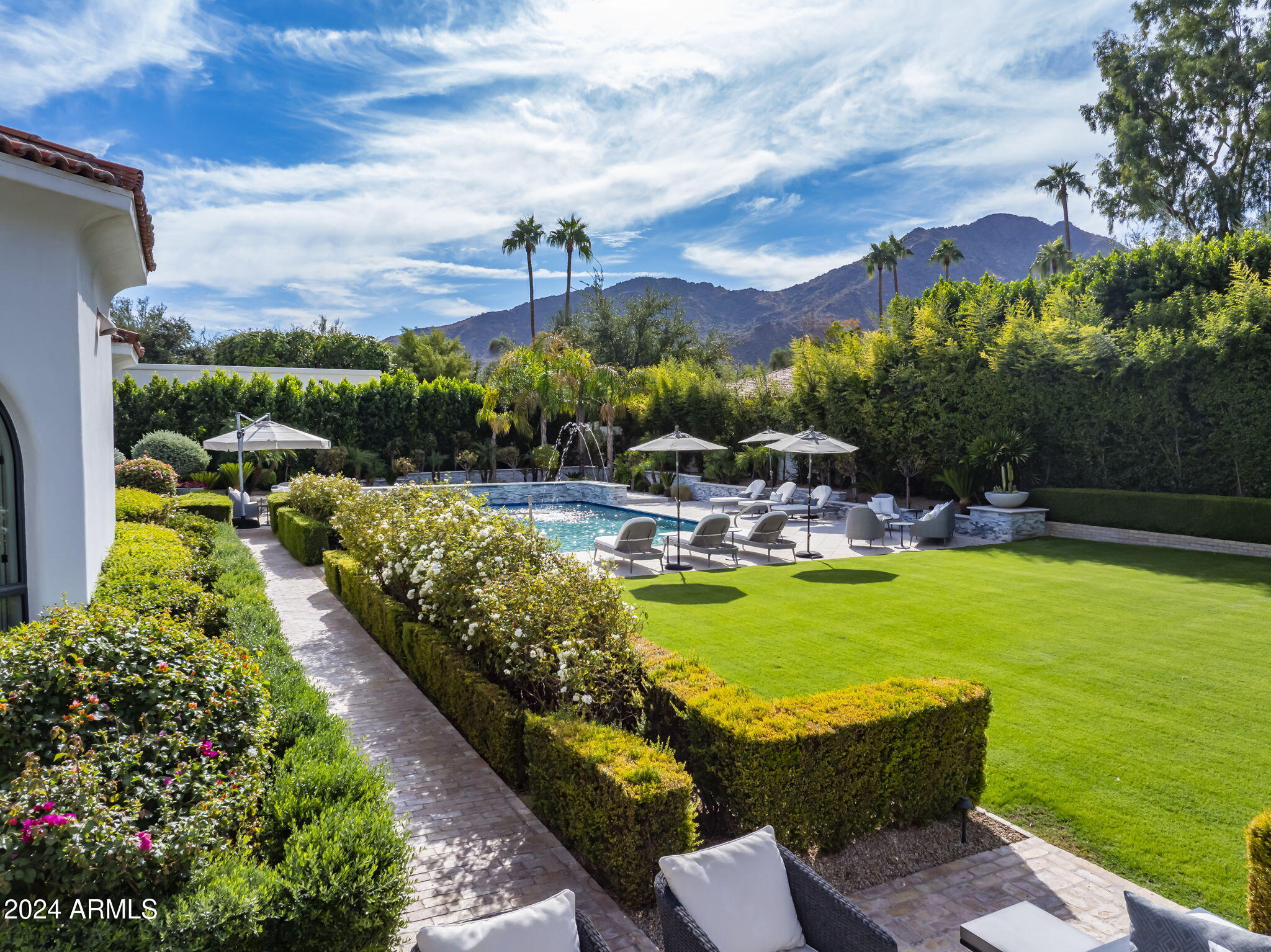 KENSINGTON ESTATES LOT 1 & 2 REPLAT - Residential