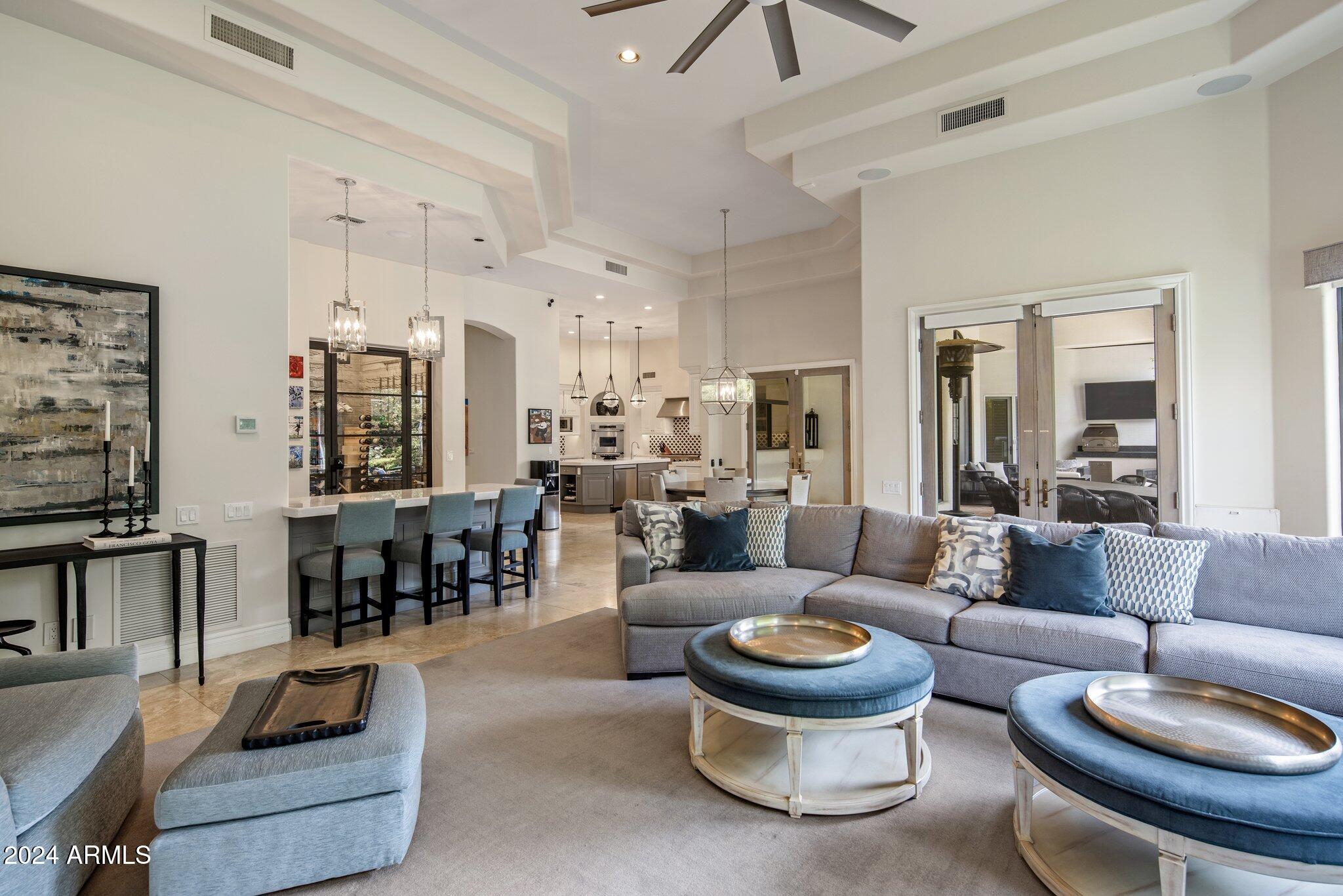 KENSINGTON ESTATES LOT 1 & 2 REPLAT - Residential