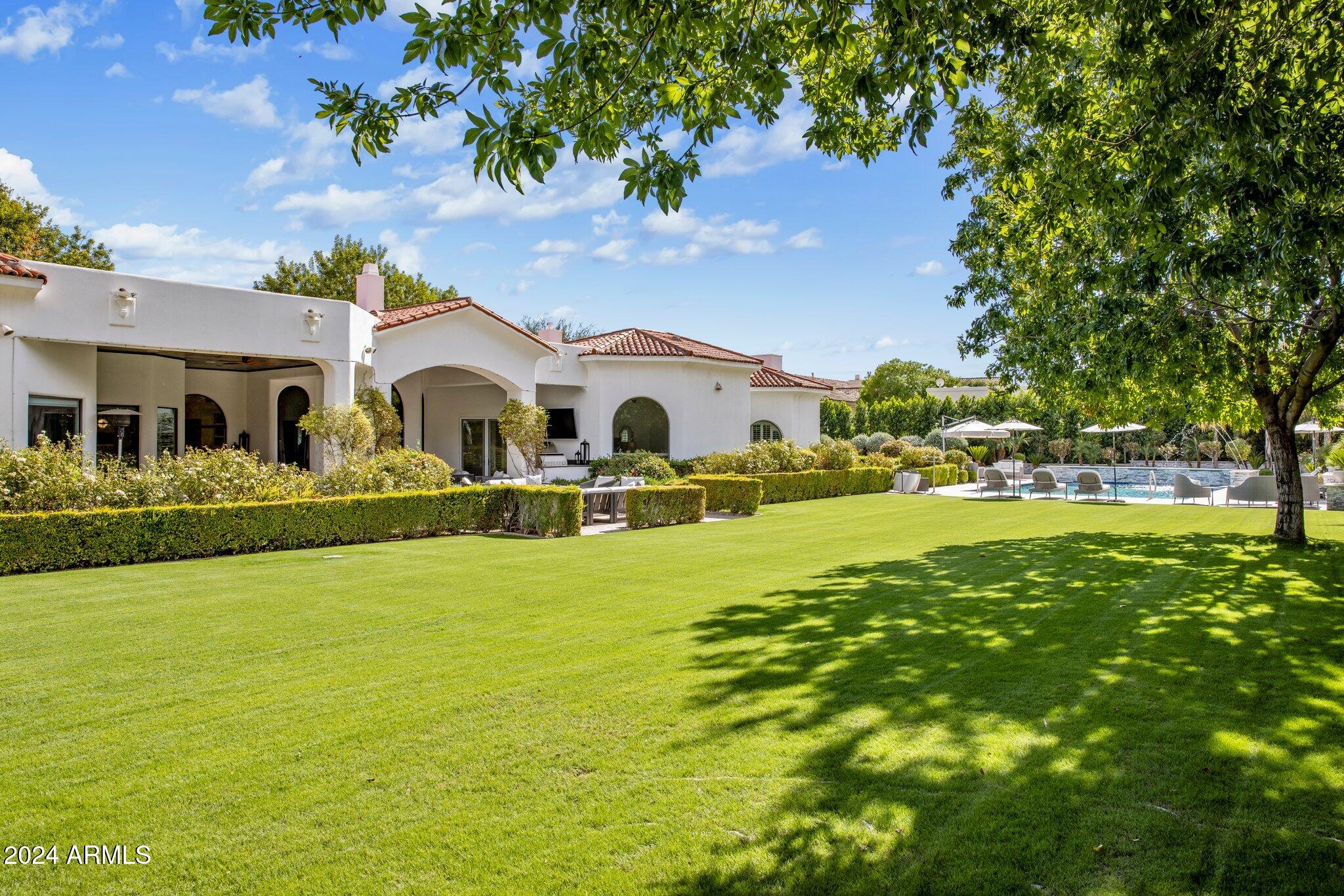 KENSINGTON ESTATES LOT 1 & 2 REPLAT - Residential