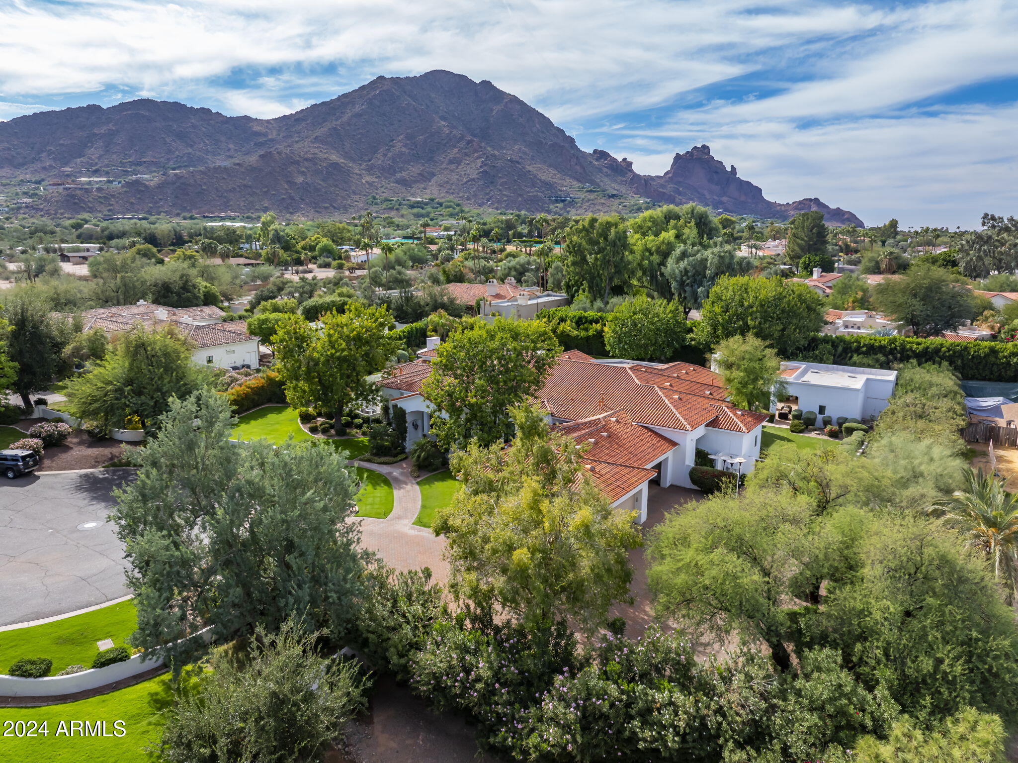 KENSINGTON ESTATES LOT 1 & 2 REPLAT - Residential